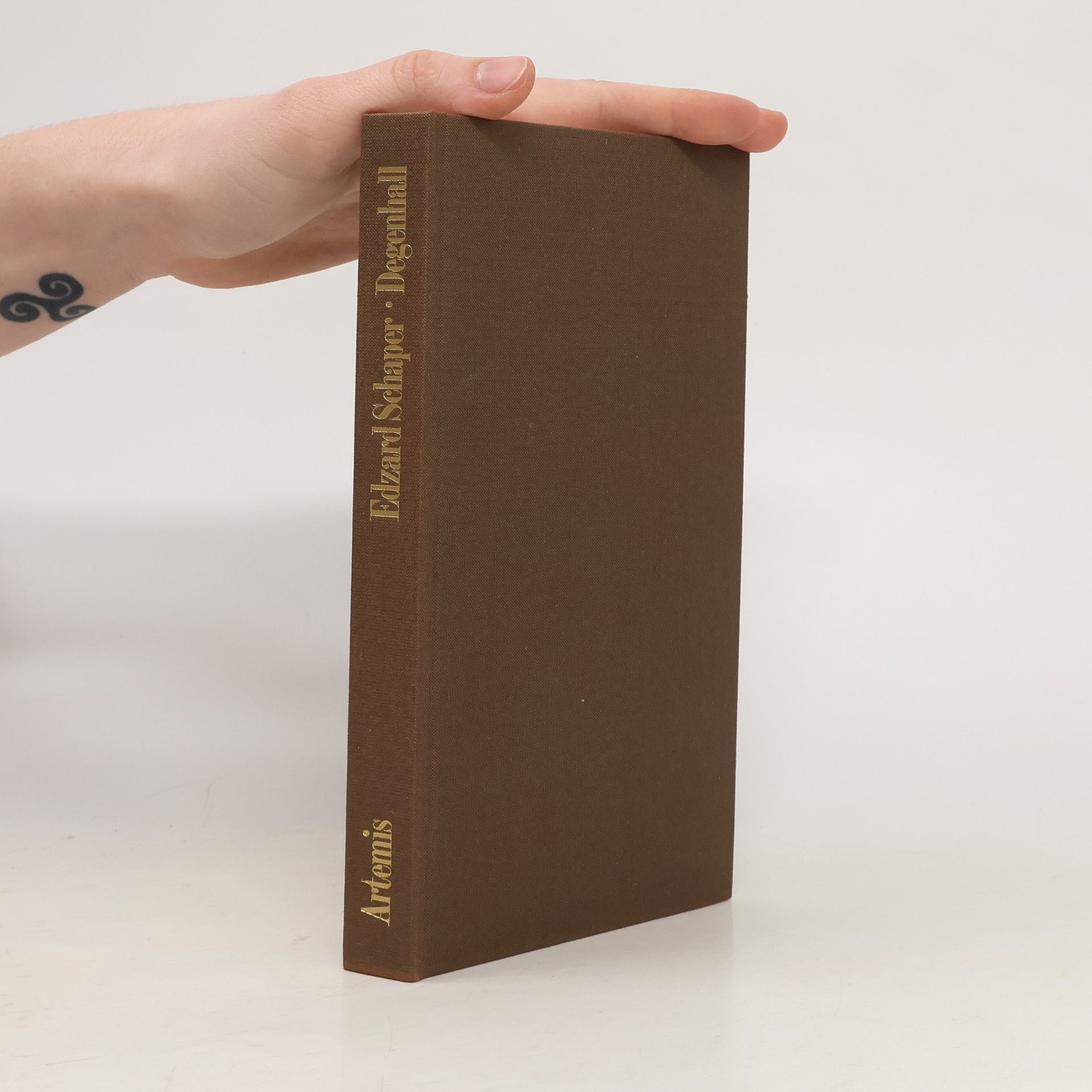 Edzard Schaper Degenhall