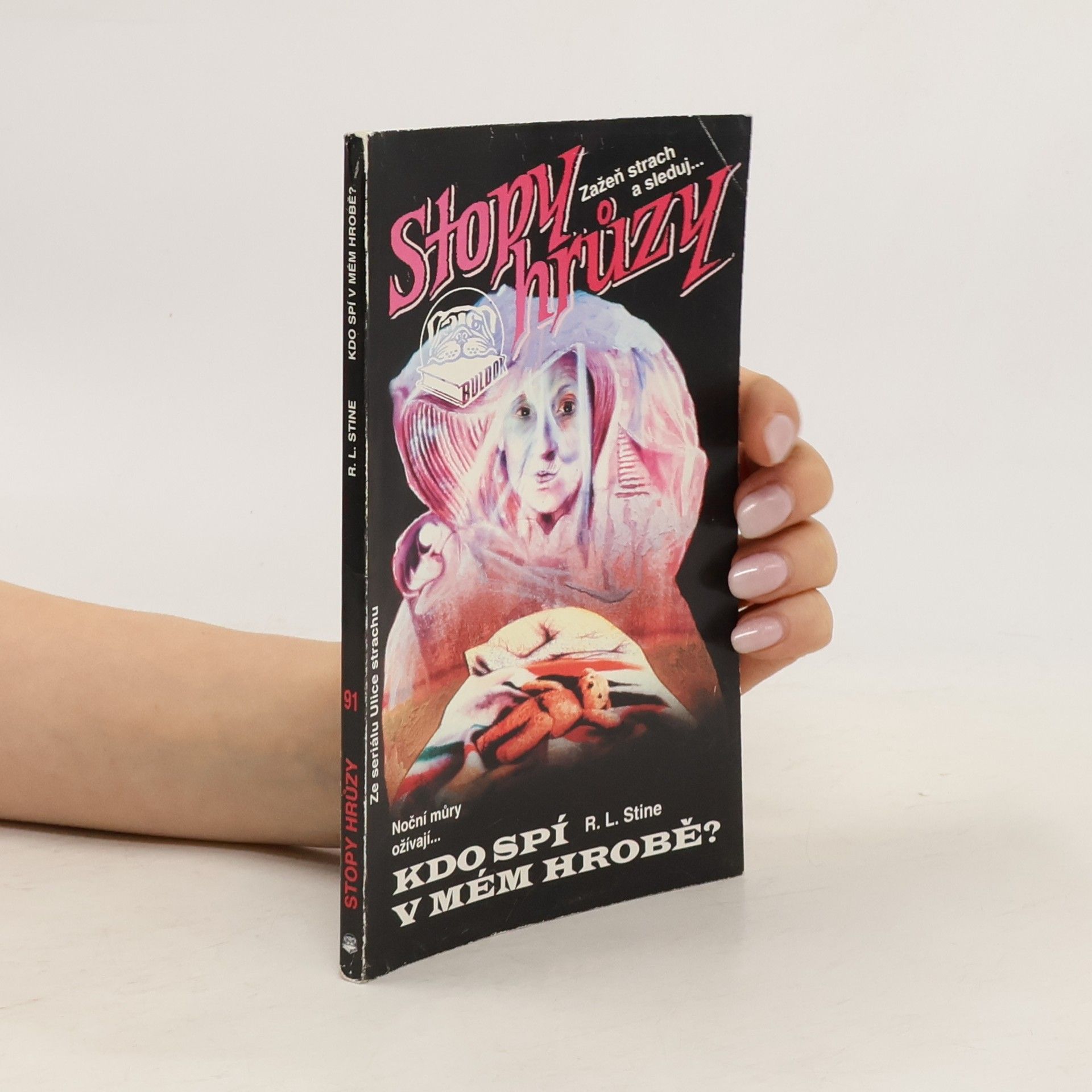 R. L. Stine Stopy hrůzy: Kdo spí v mém hrobě?