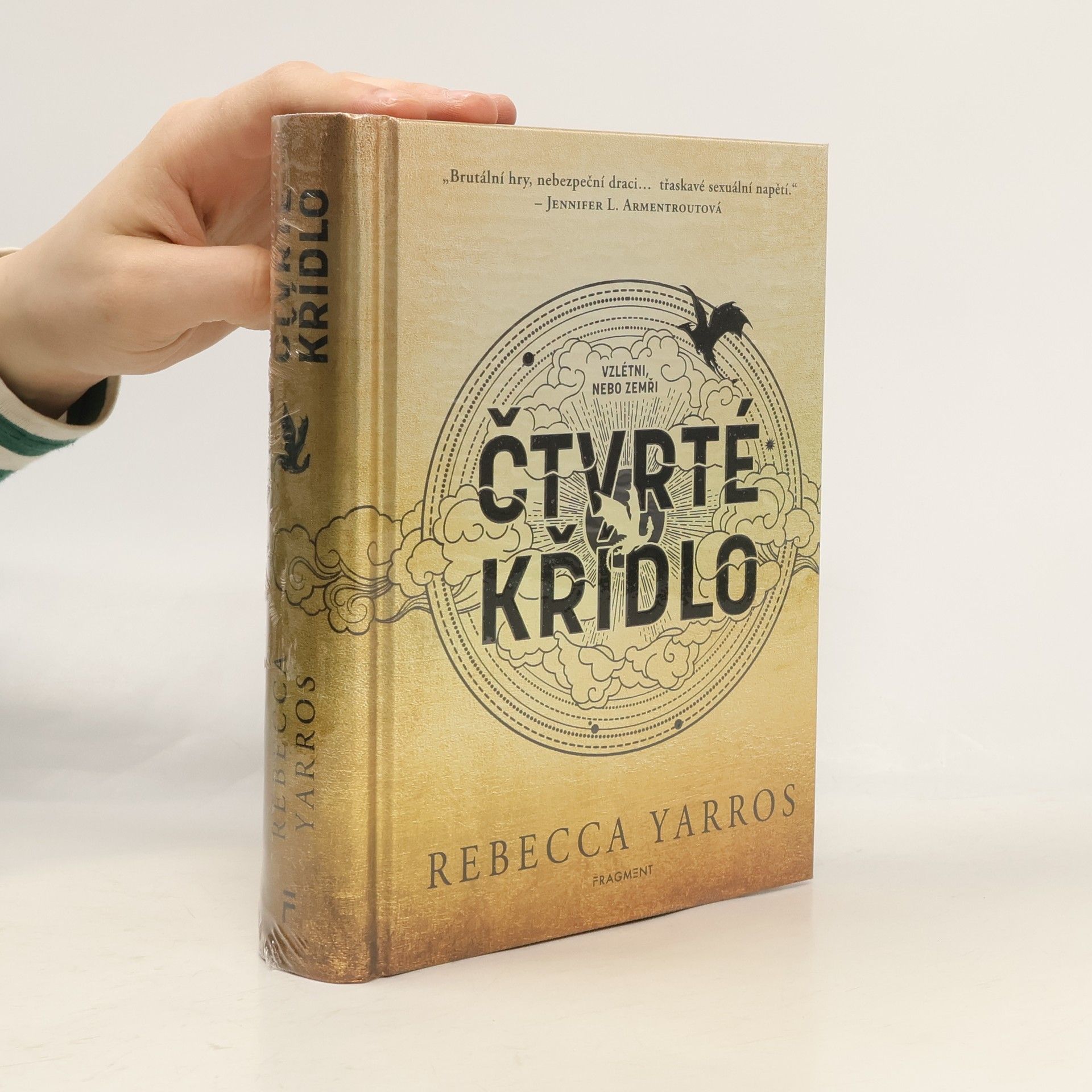 Rebecca Yarros Čtvrté křídlo