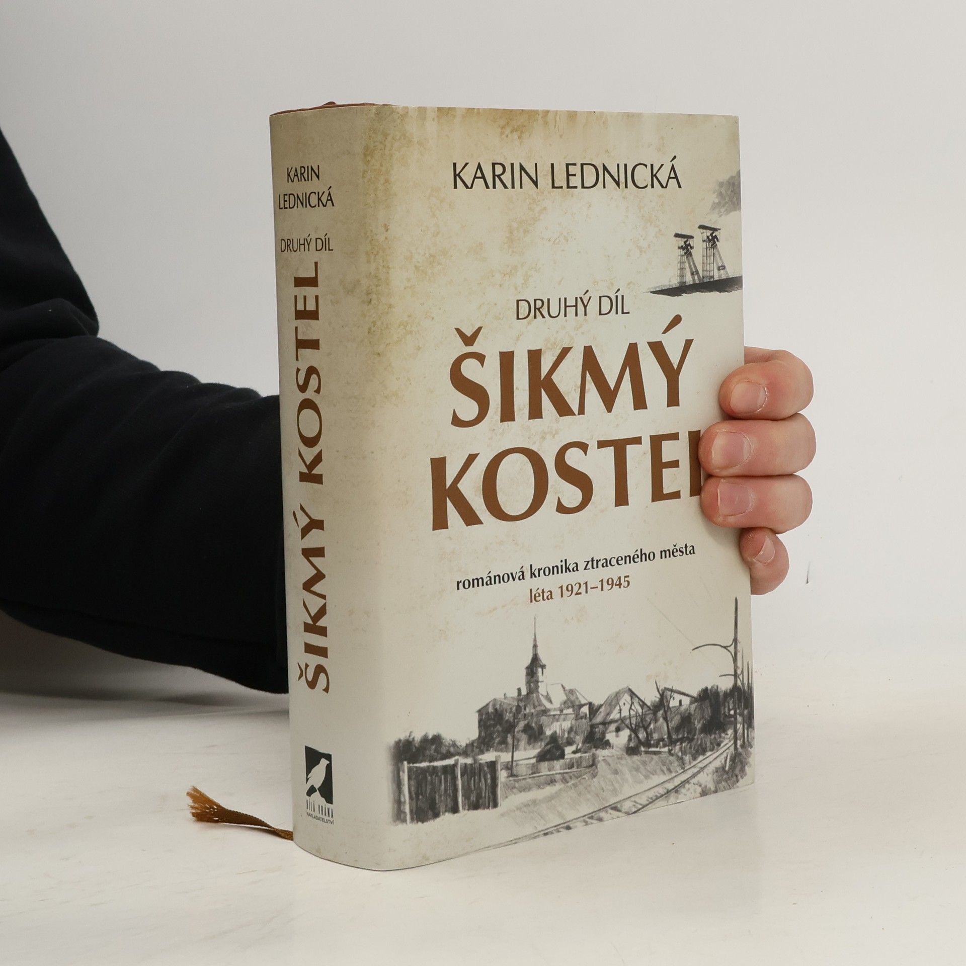 Karin Lednická Šikmý kostel 2