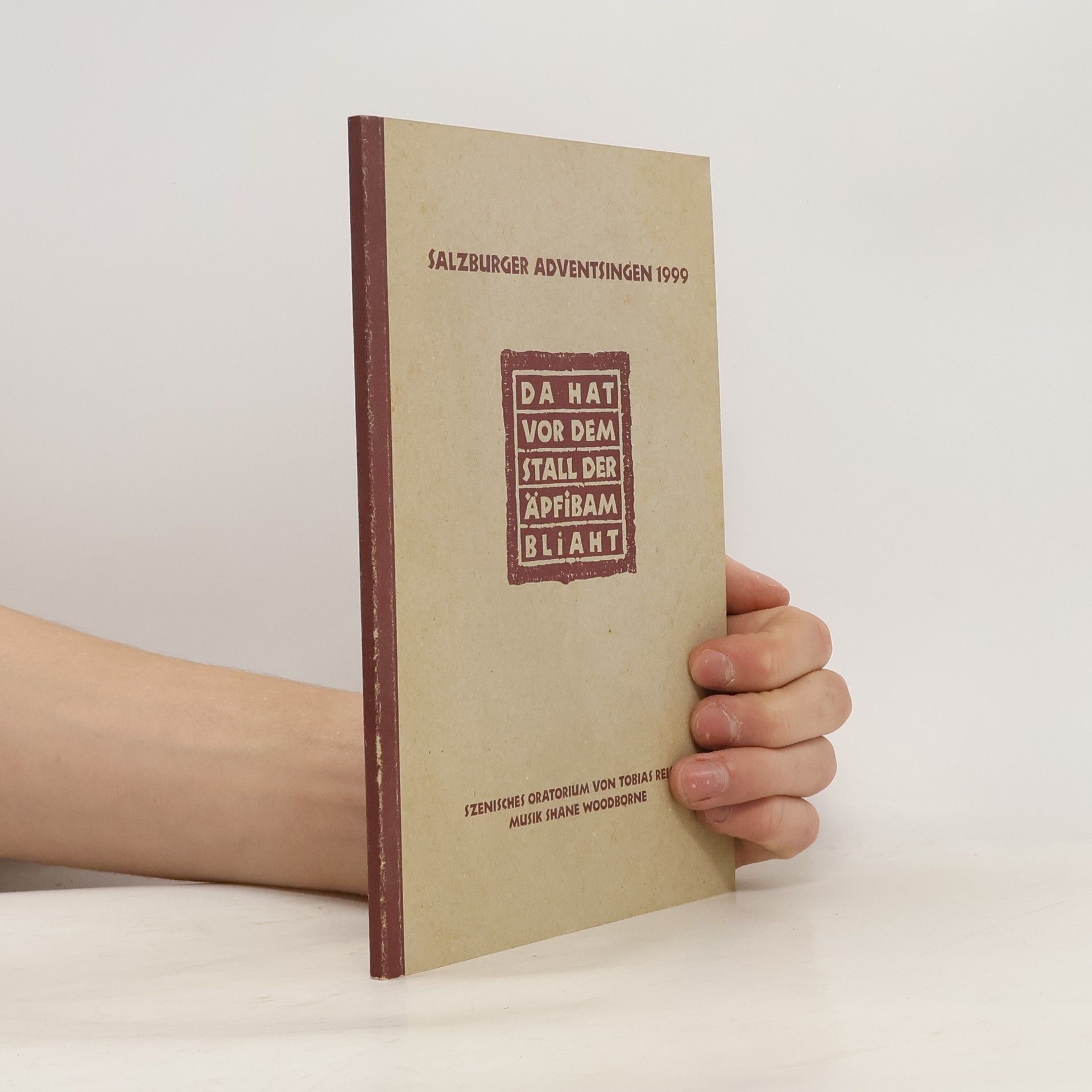 Shane Woodborne Da hat vor dem Stall der Äpfibam bliaht