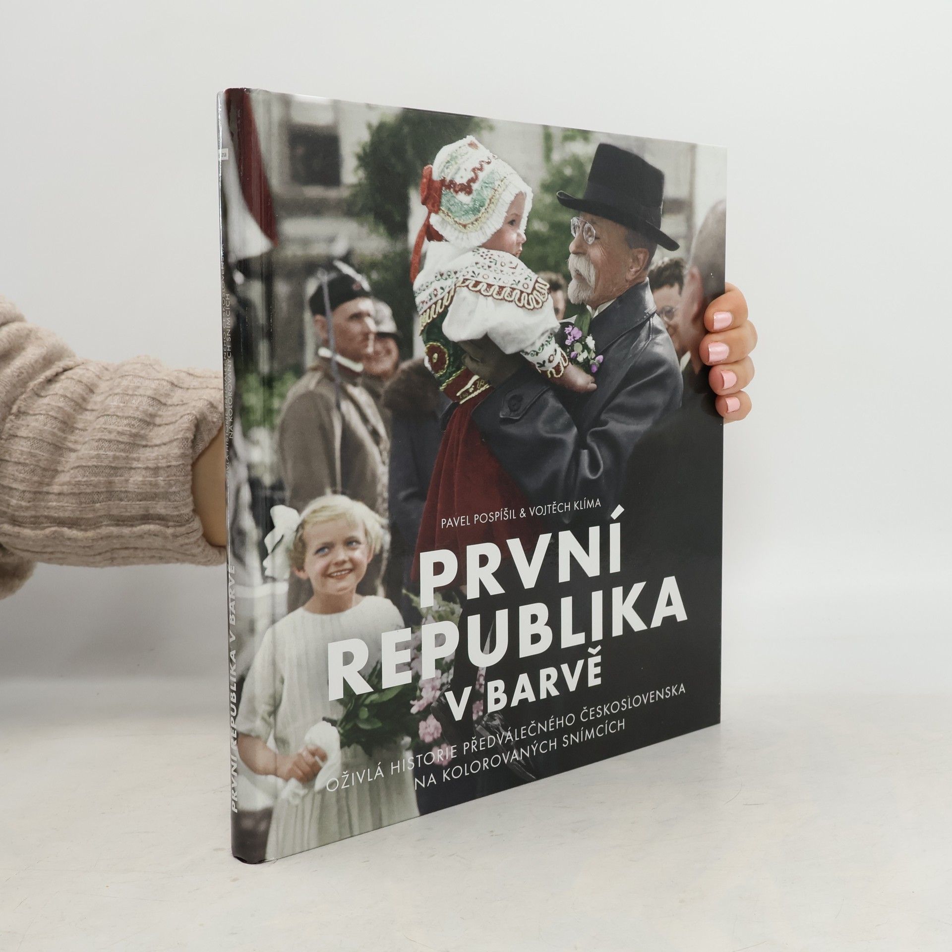 První republika v barvě: Oživlá historie předválečného Československa na kolorovaných snímcích