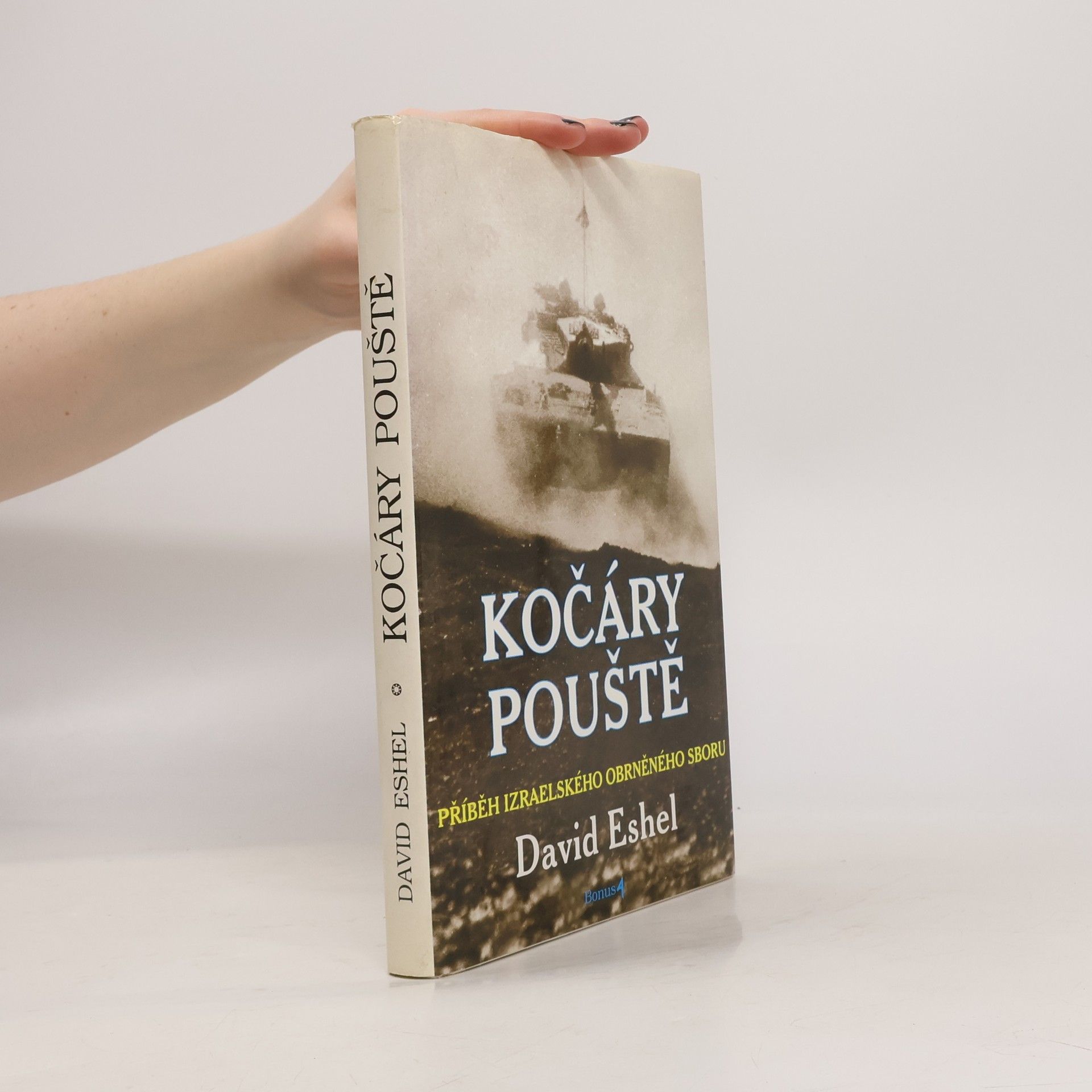 David Eshel Kočáry pouště
