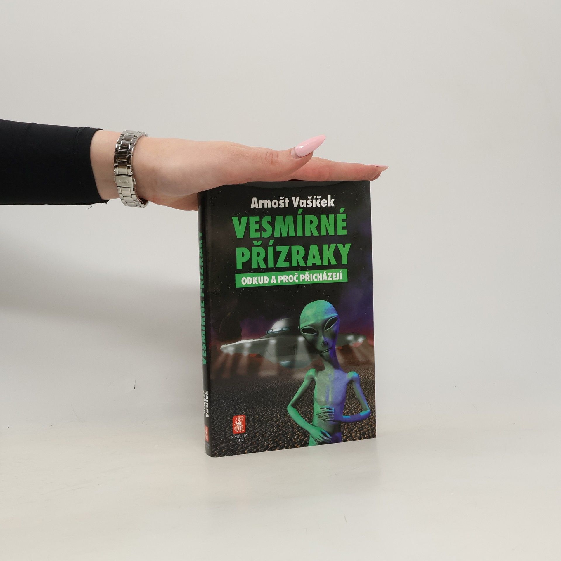 Arnošt Vašíček Vesmírné přízraky