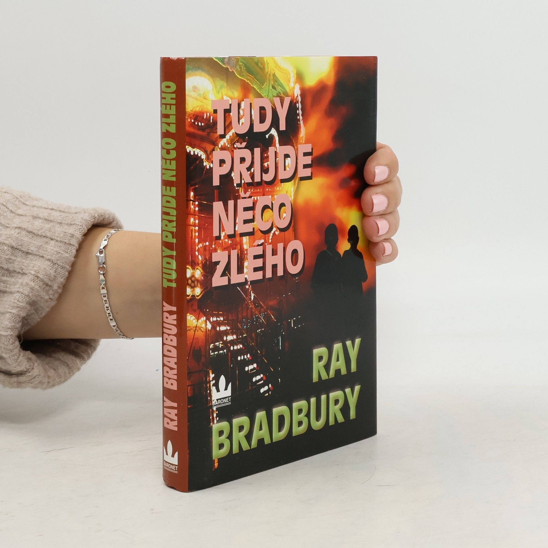 Ray Bradbury Tudy přijde něco zlého