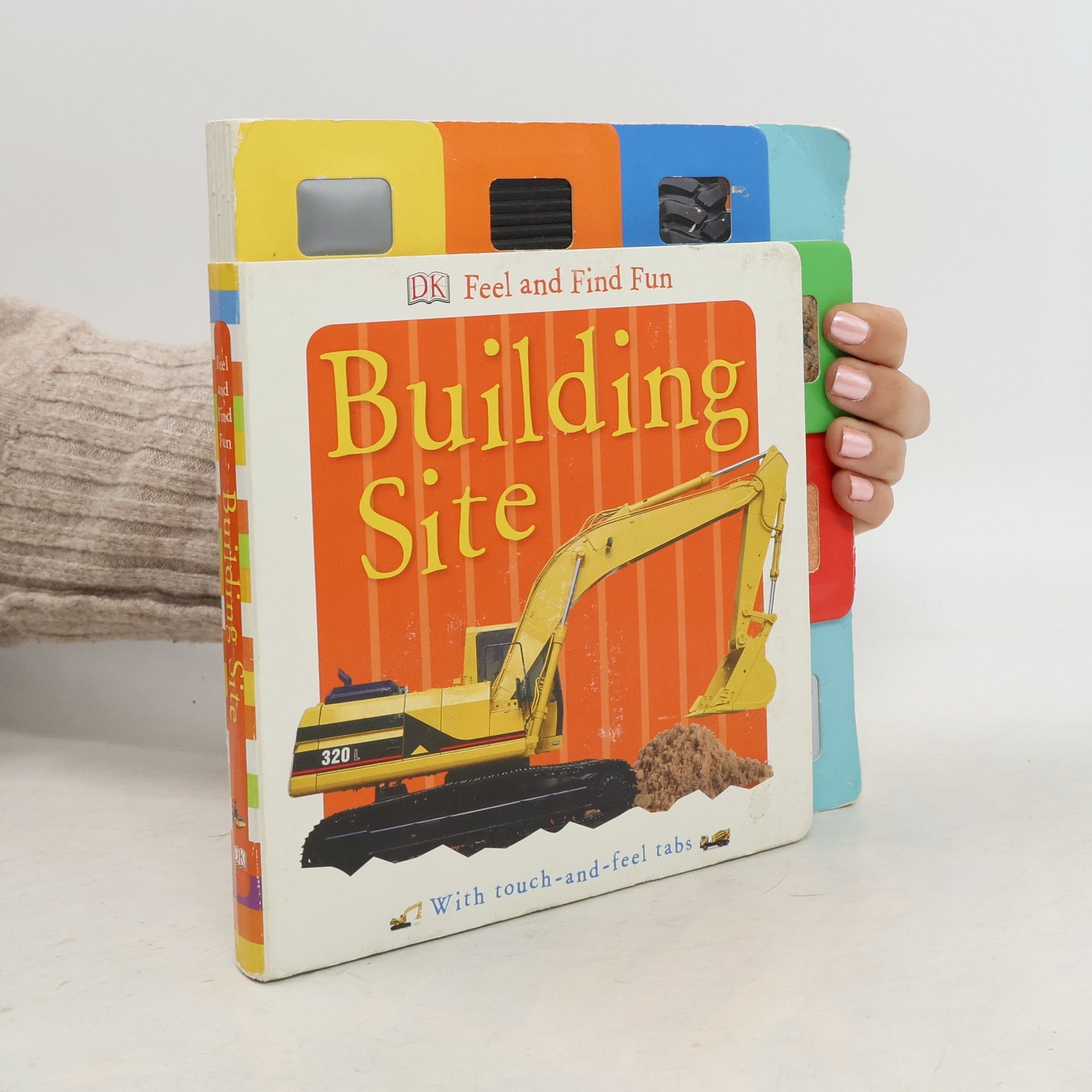 Clare Lloyd Feel and Find Fun Building Site