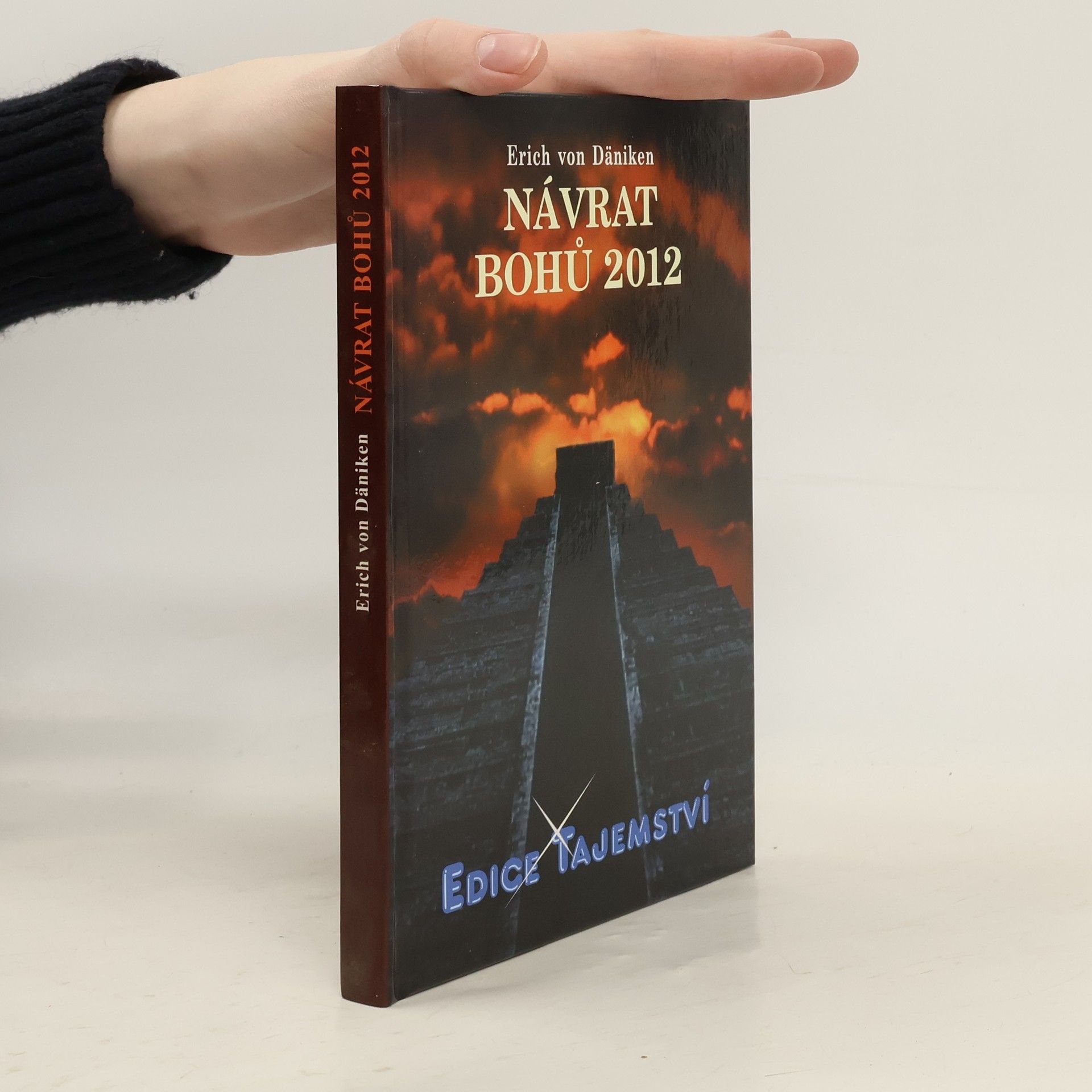 Erich von Däniken Návrat bohů 2012