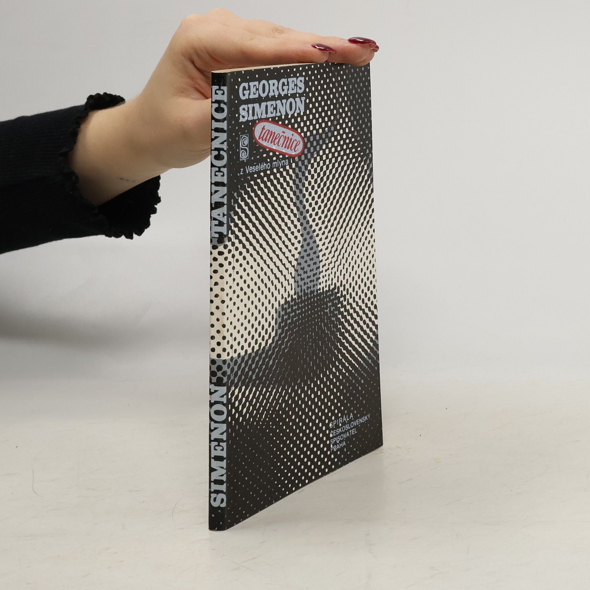 Georges Simenon Tanečnice z Veselého mlýna