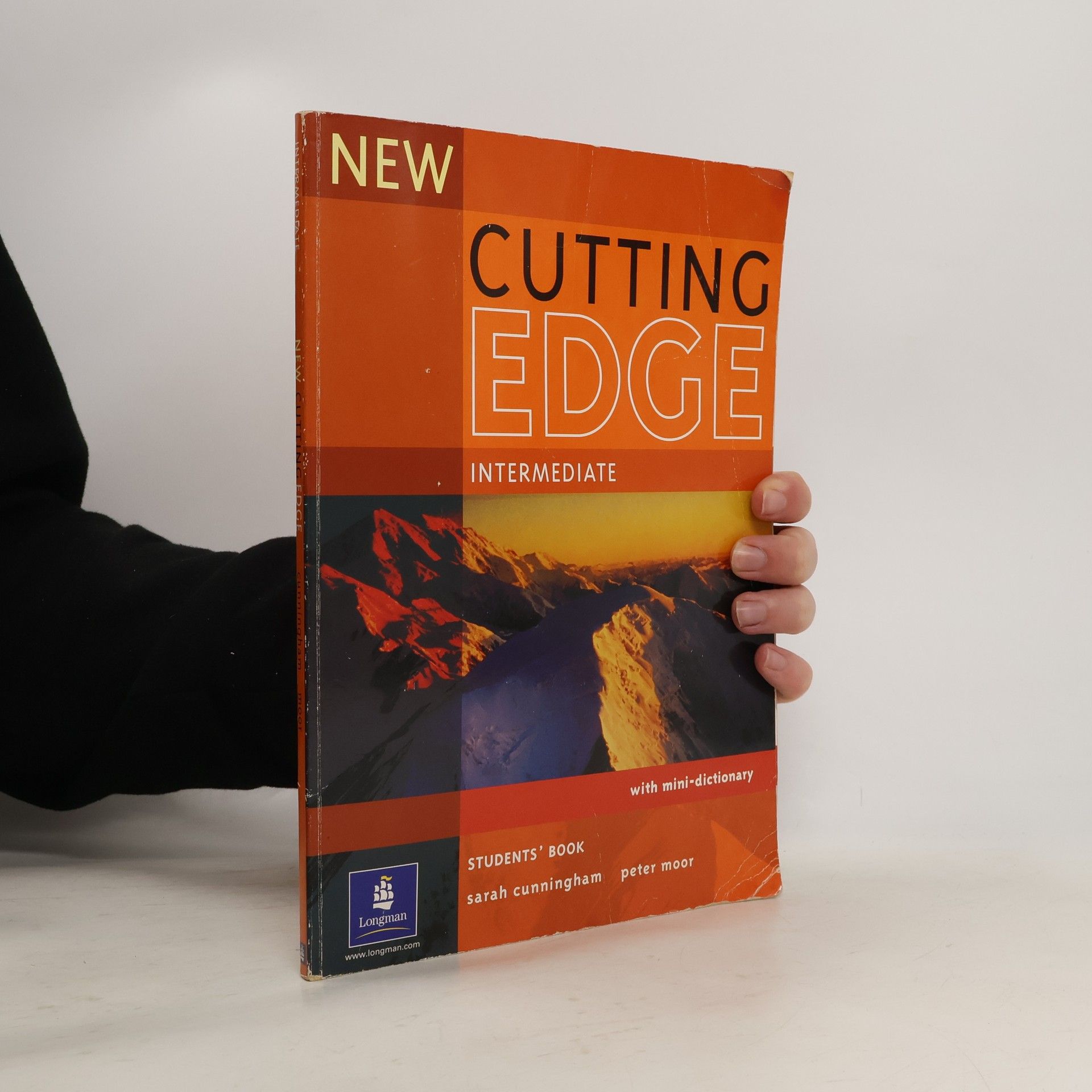 Sarah Cunningham New Cutting Edge Intermediate. Student's Book