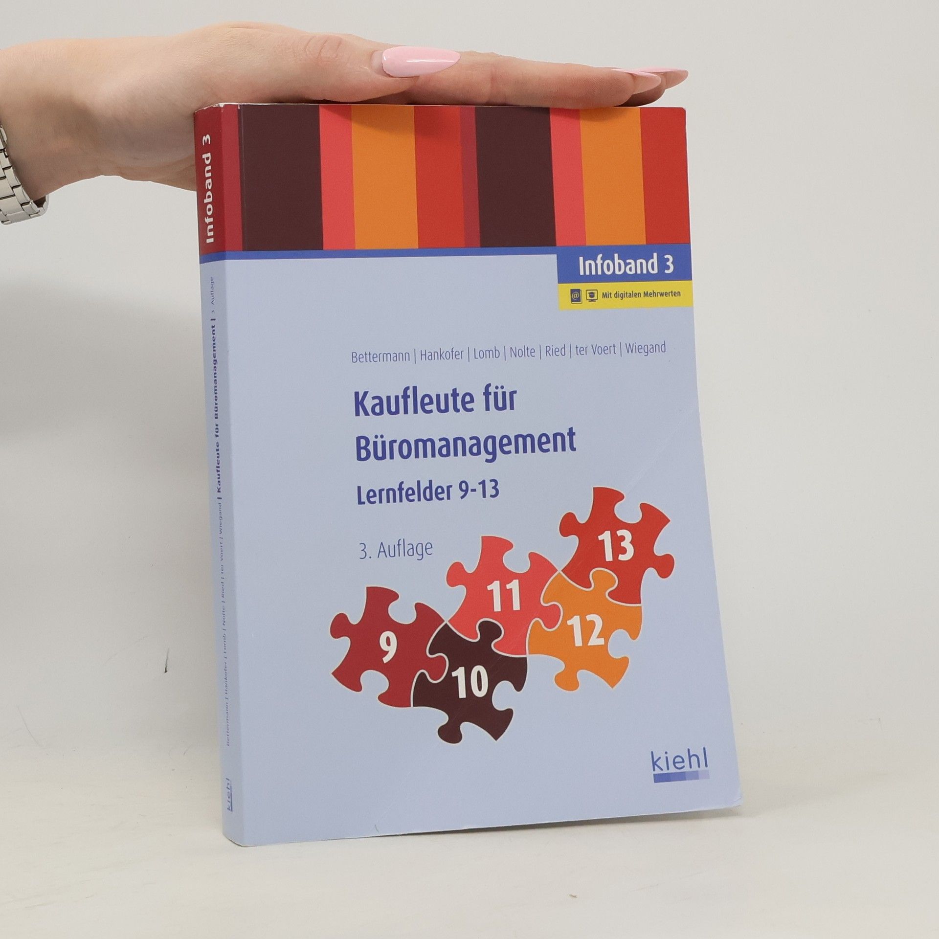 Bettina Wiegand Kaufleute für Büromanagement - Infoband 3