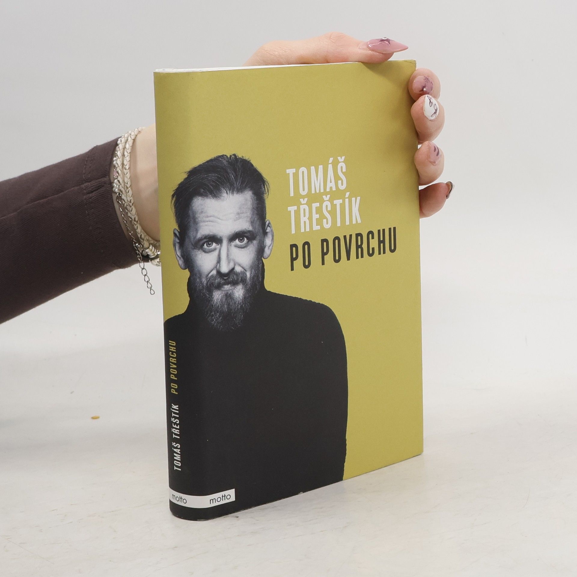 Tomáš Třeštík Po povrchu