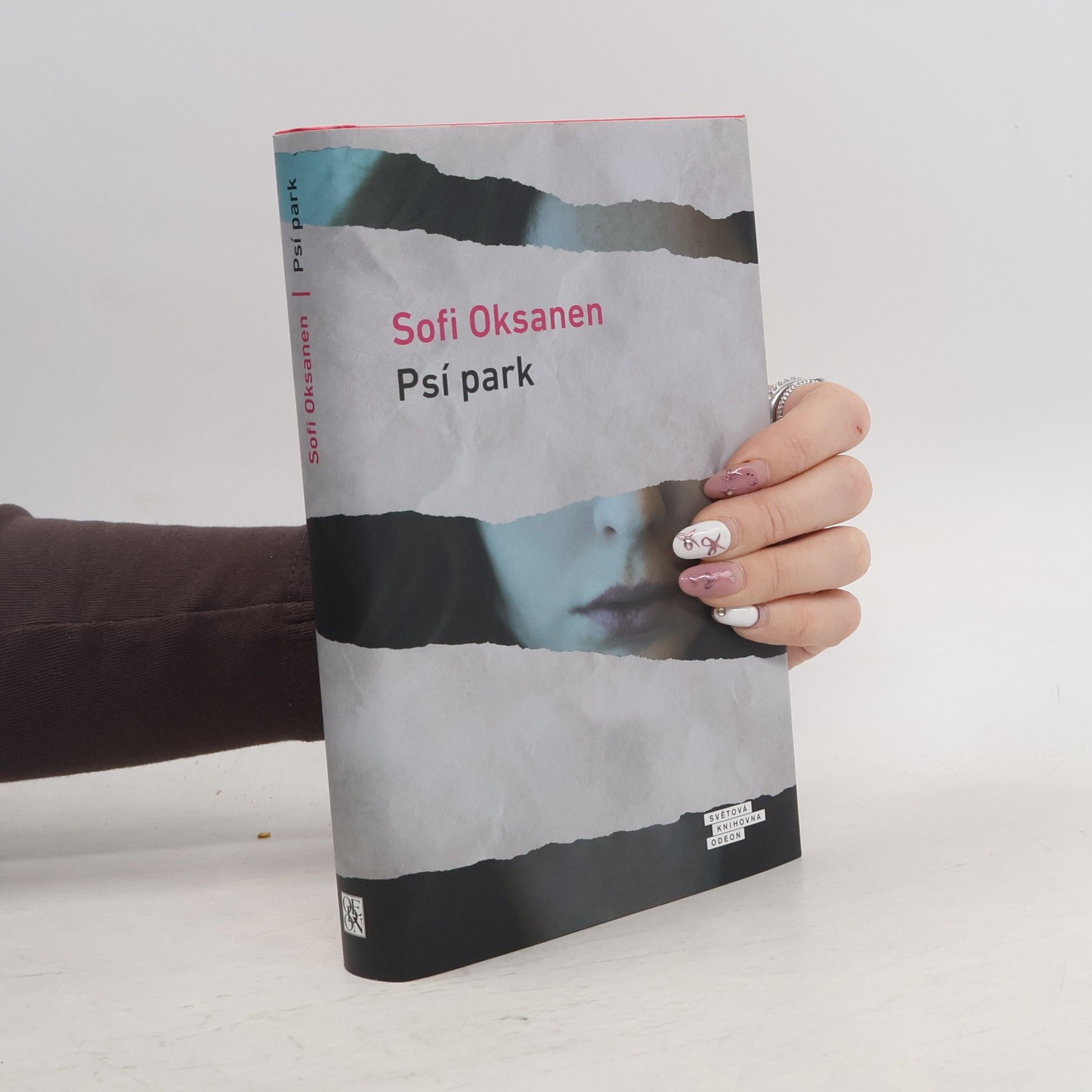 Sofi Oksanen Psí park