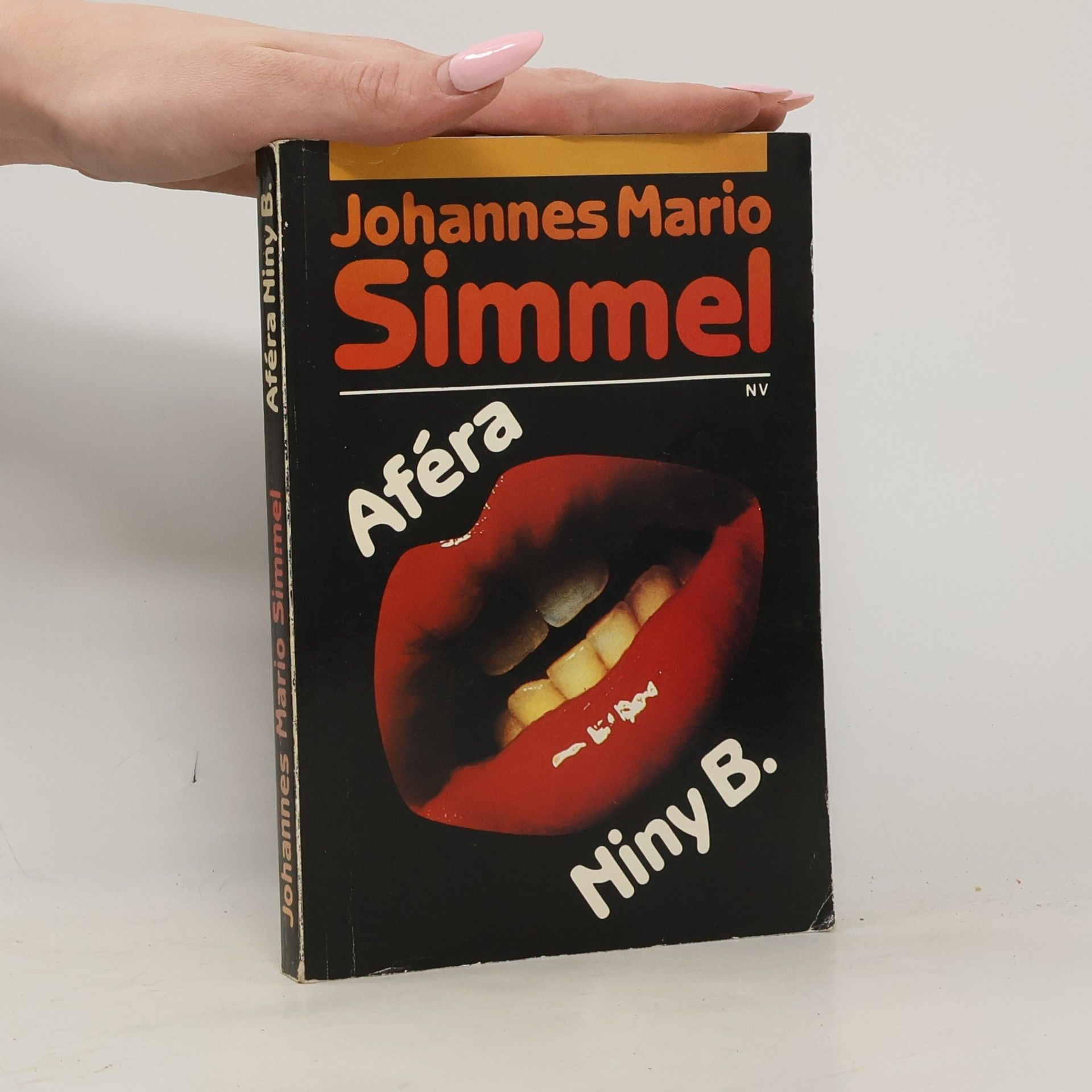 Johannes Mario Simmel Aféra Niny B.