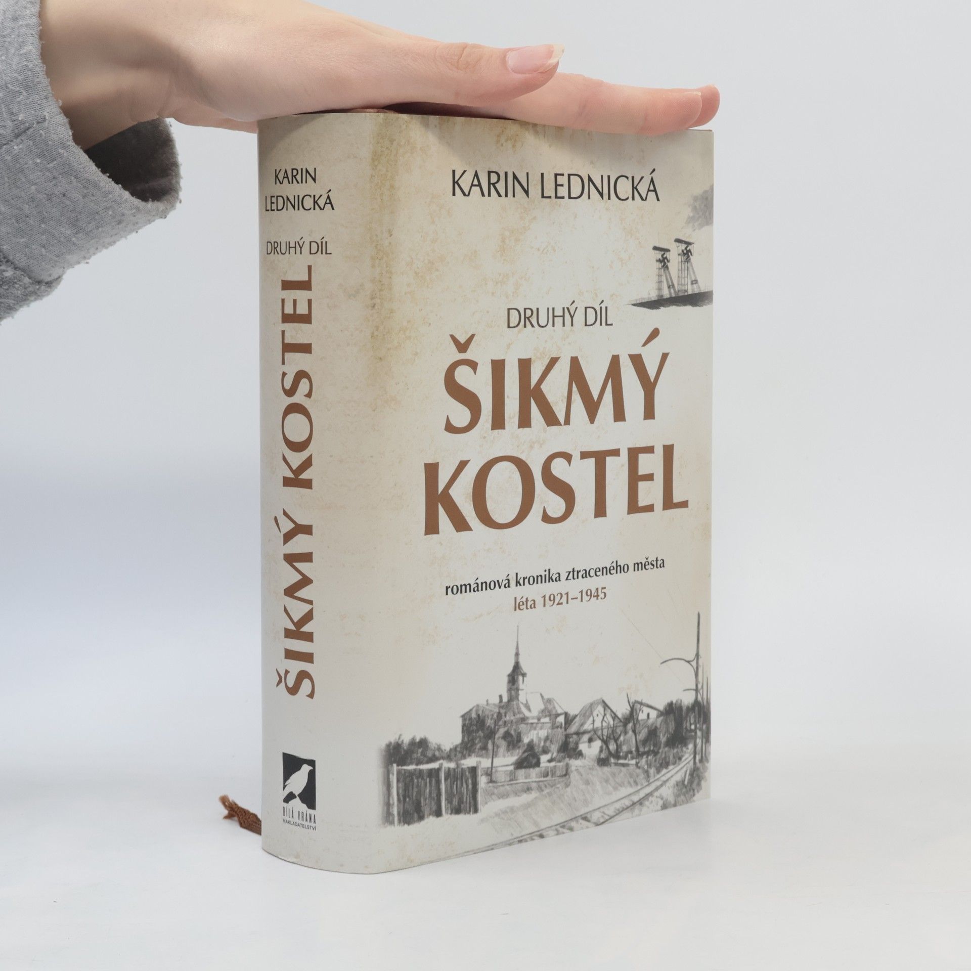 Karin Lednická Šikmý kostel 2