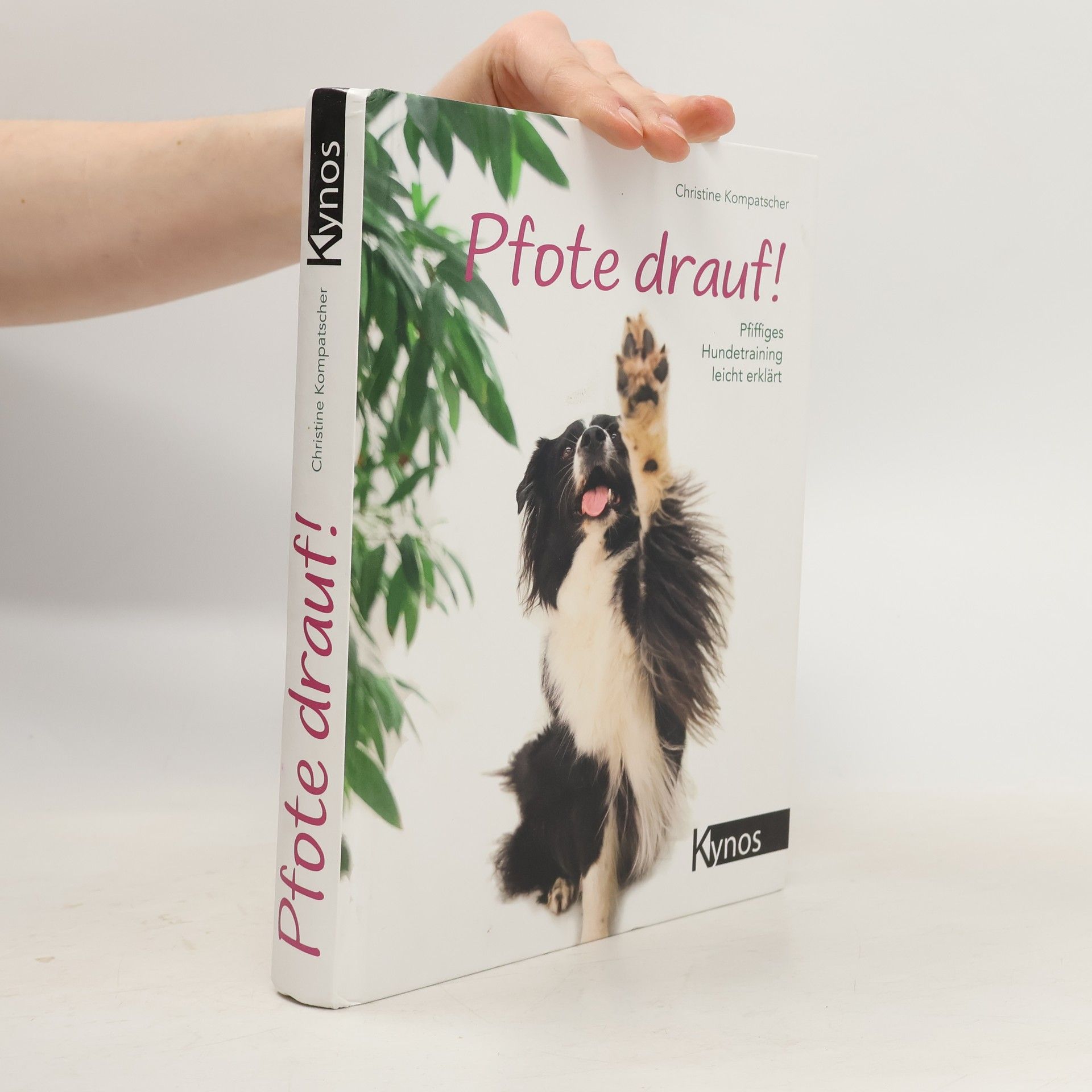 Christine Kompatscher Pfote drauf!