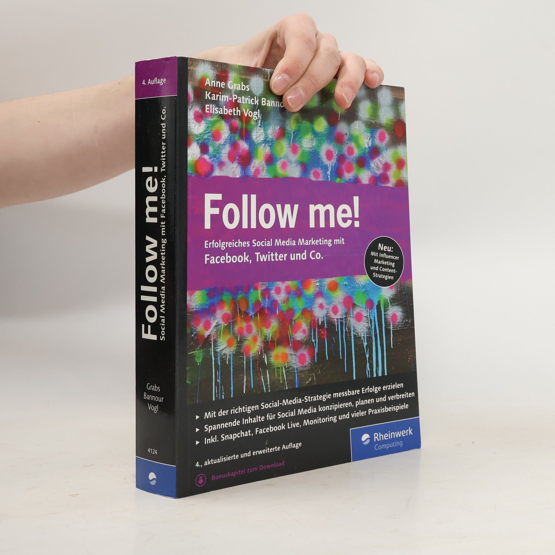 Anne Grabs Follow me!