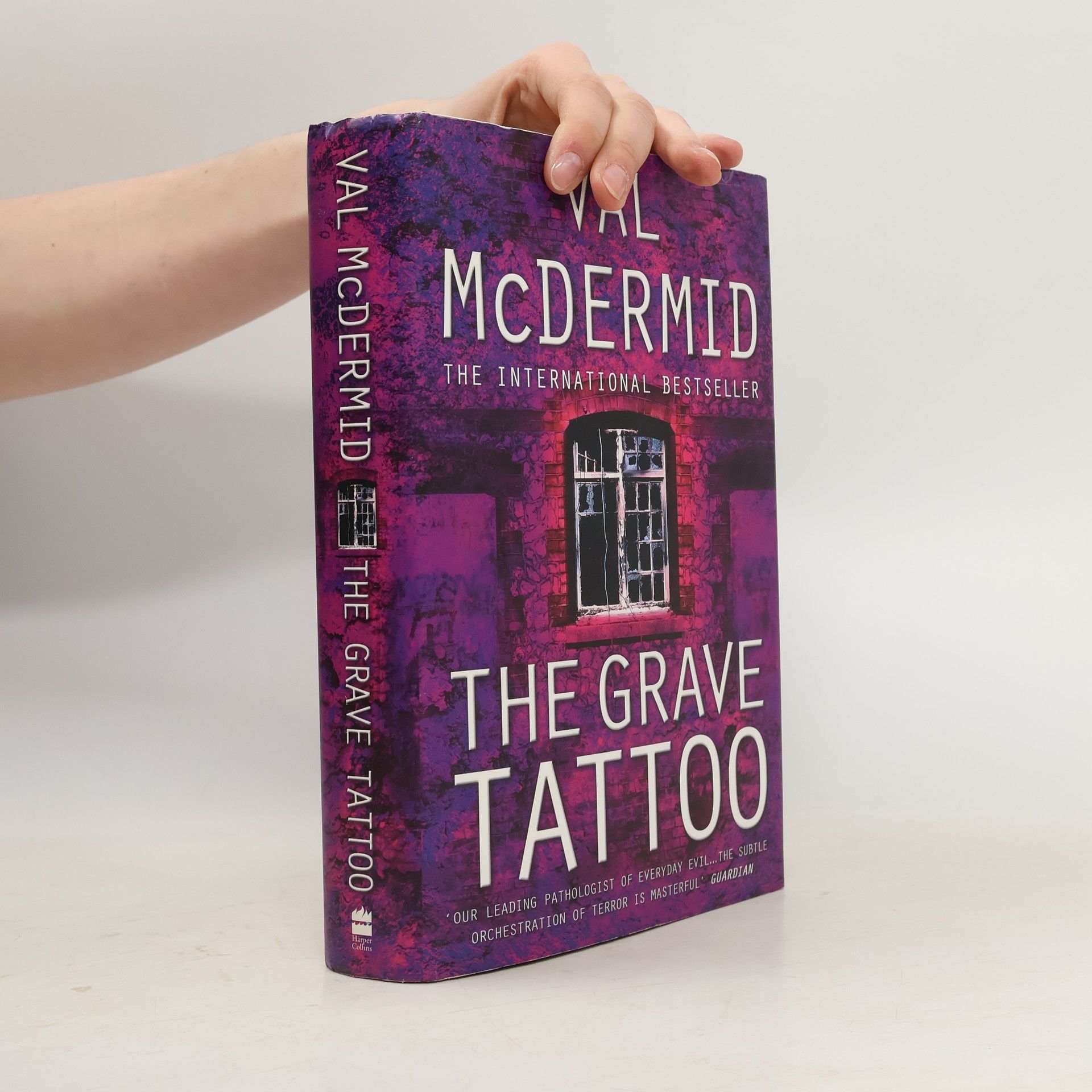 Val McDermid The Grave Tattoo