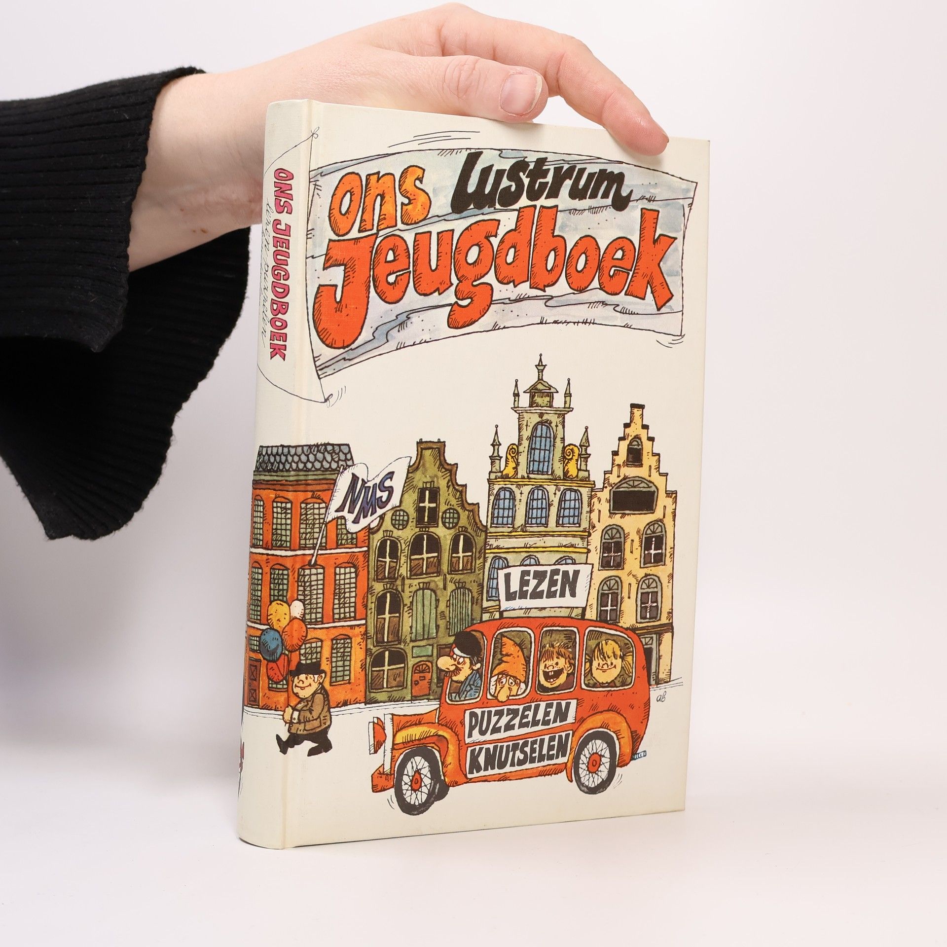 Tom Hulsebosch Ons lustrum jeugdboek