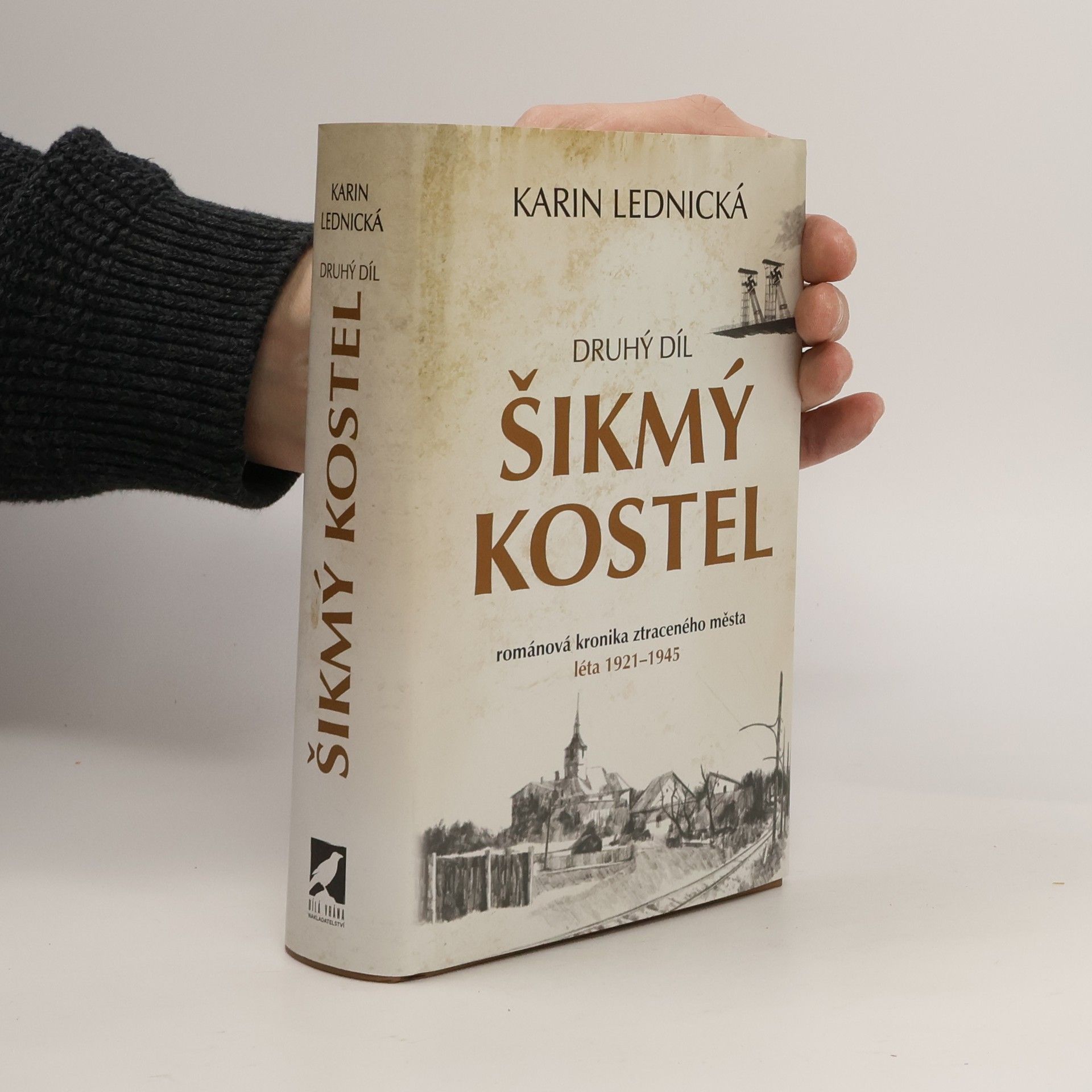 Karin Lednická Šikmý kostel 2