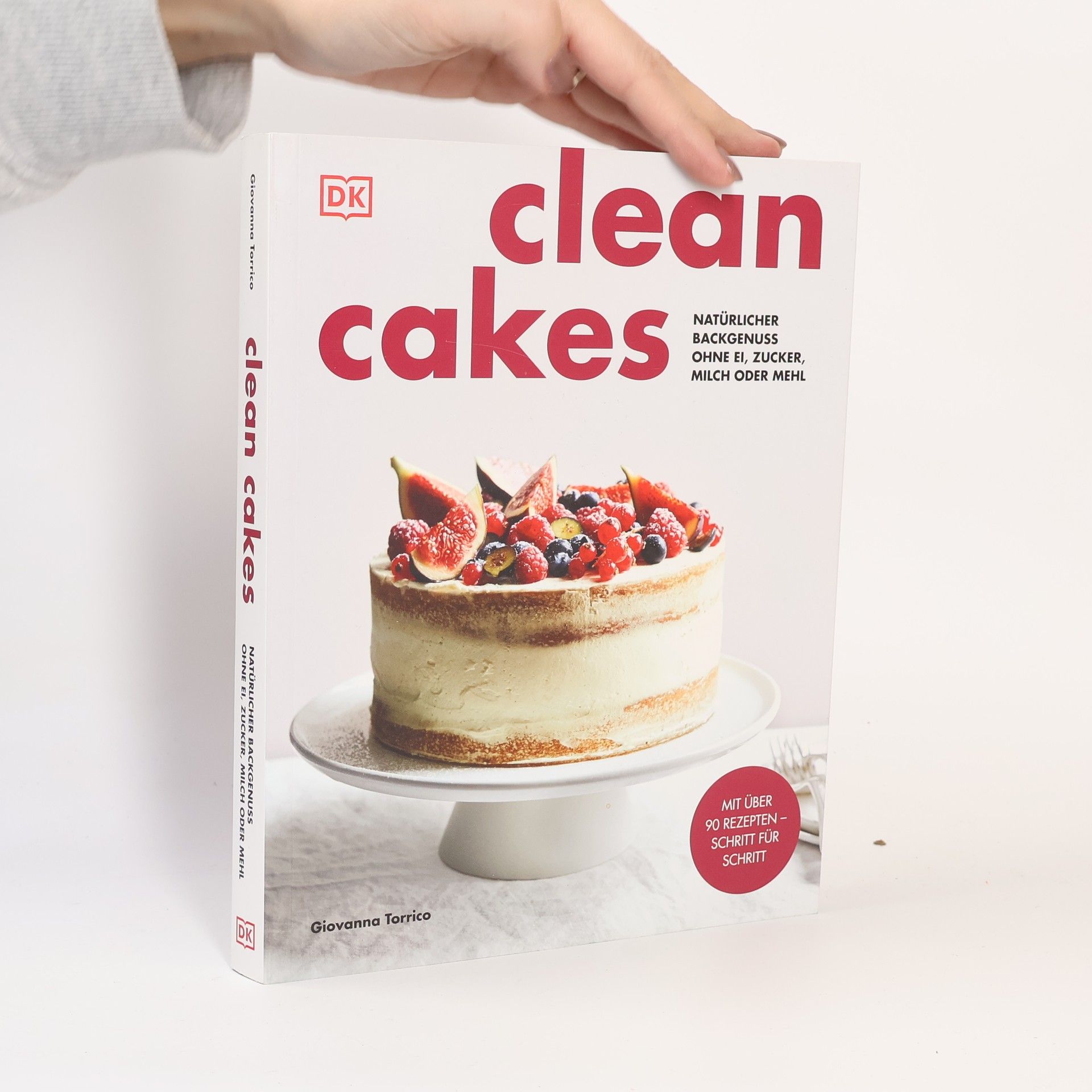 Giovanna Torrico Clean Cakes