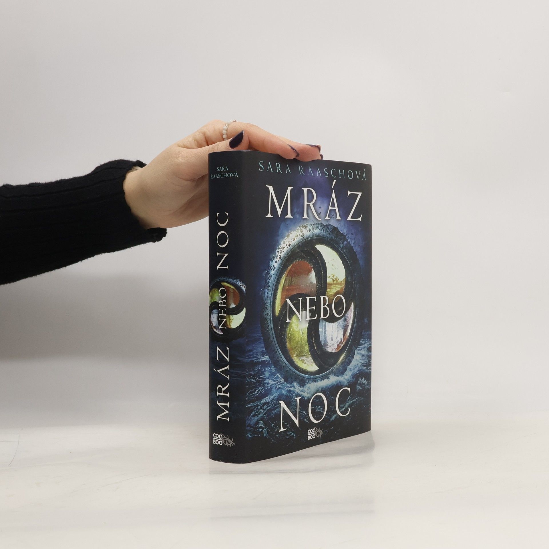 Sara Raash Mráz nebo noc