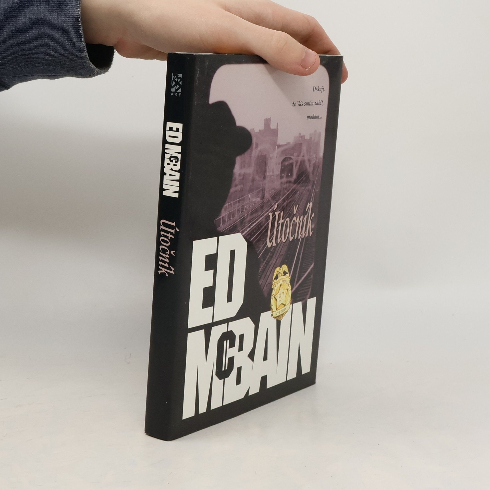 Ed McBain Útočník: Román z 87. revíru