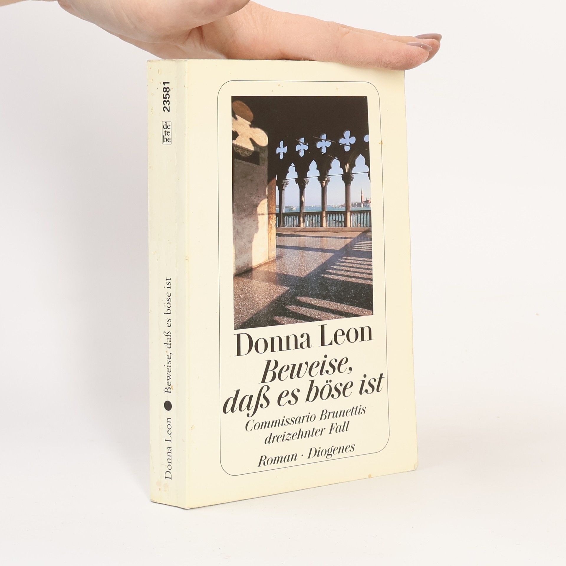 Donna Leon Beweise, daß es böse ist