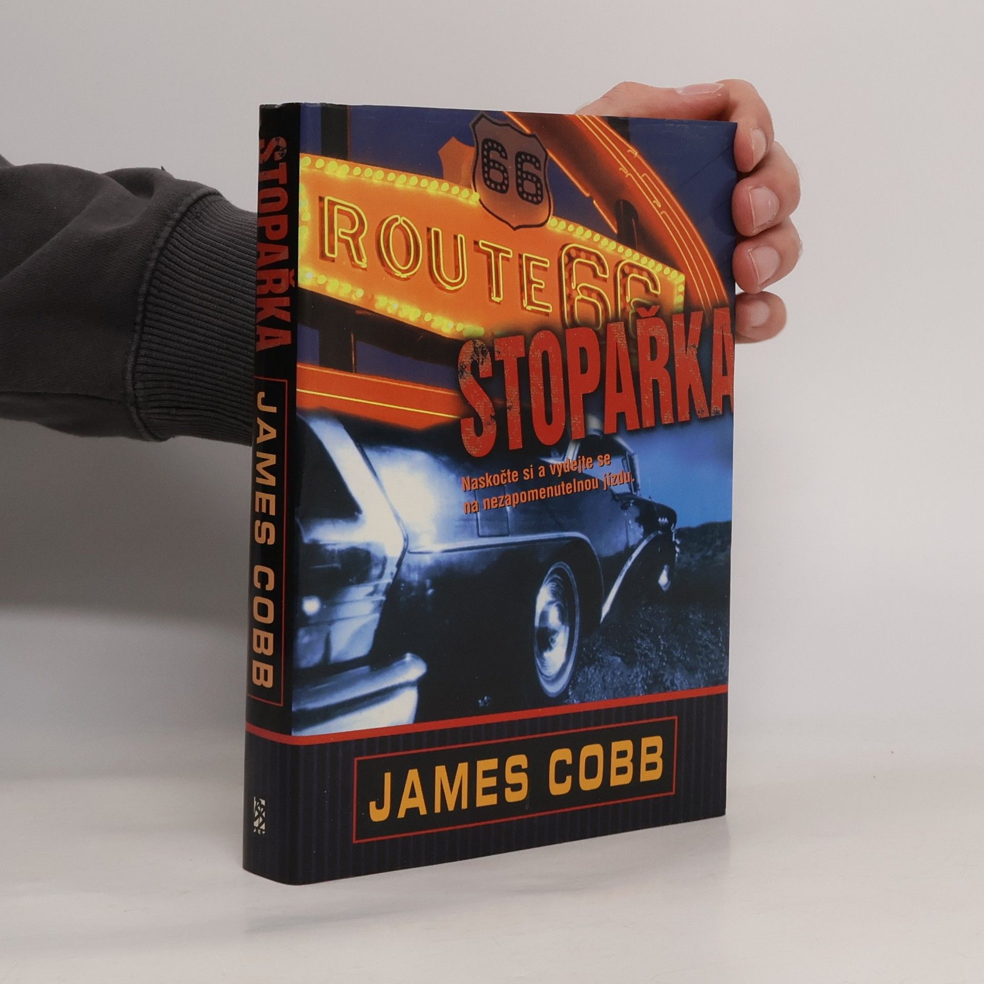 James Cobb Stopařka