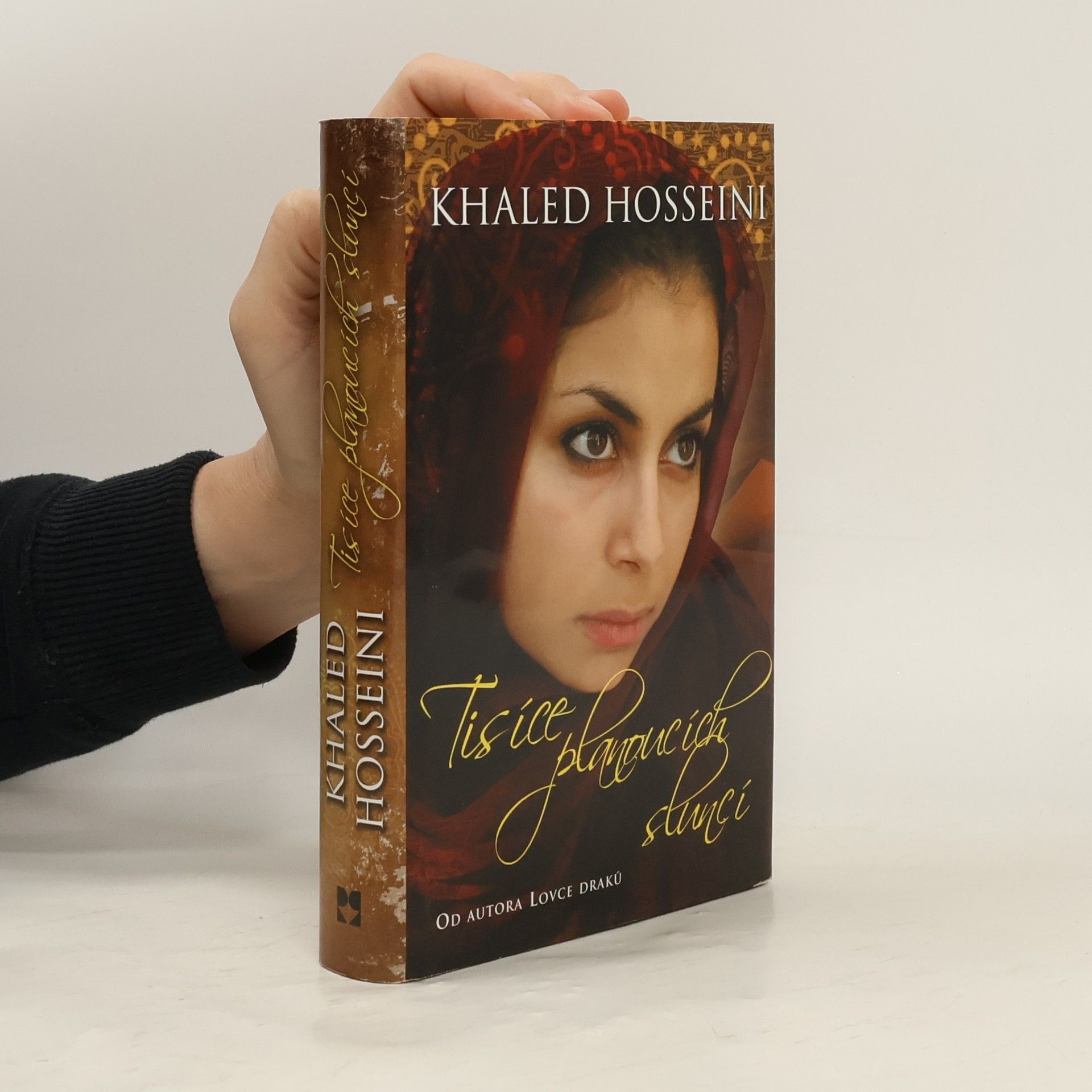 Khaled Hosseini Tisíce planoucích sluncí