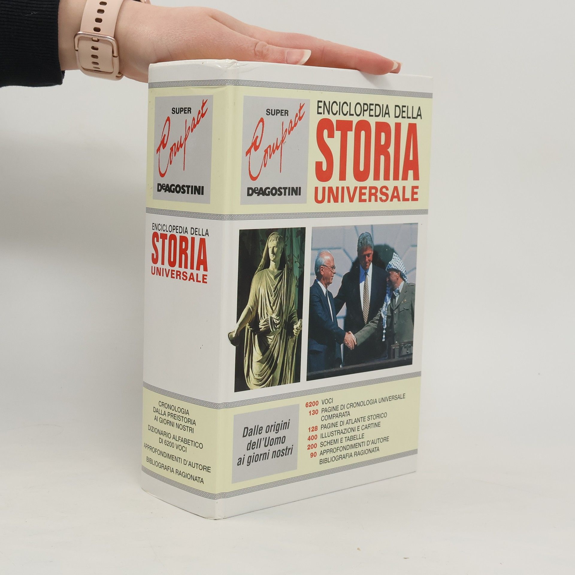 Autorenkollektiv Enciclopedia della storia universale: Dalle origini dell'Uomo ai giorni nostri. Cronologia dalla preistoria ai giorni nostri. Dizionario alfabetico di 6200 voci. Approfondimenti d'autore. Bibliografia ragionata. 130 pagine di cronologia universale comparata. 128 pagine di atlante storico. 400 illustrazioni e cartine. 200 schemi e tabelle.