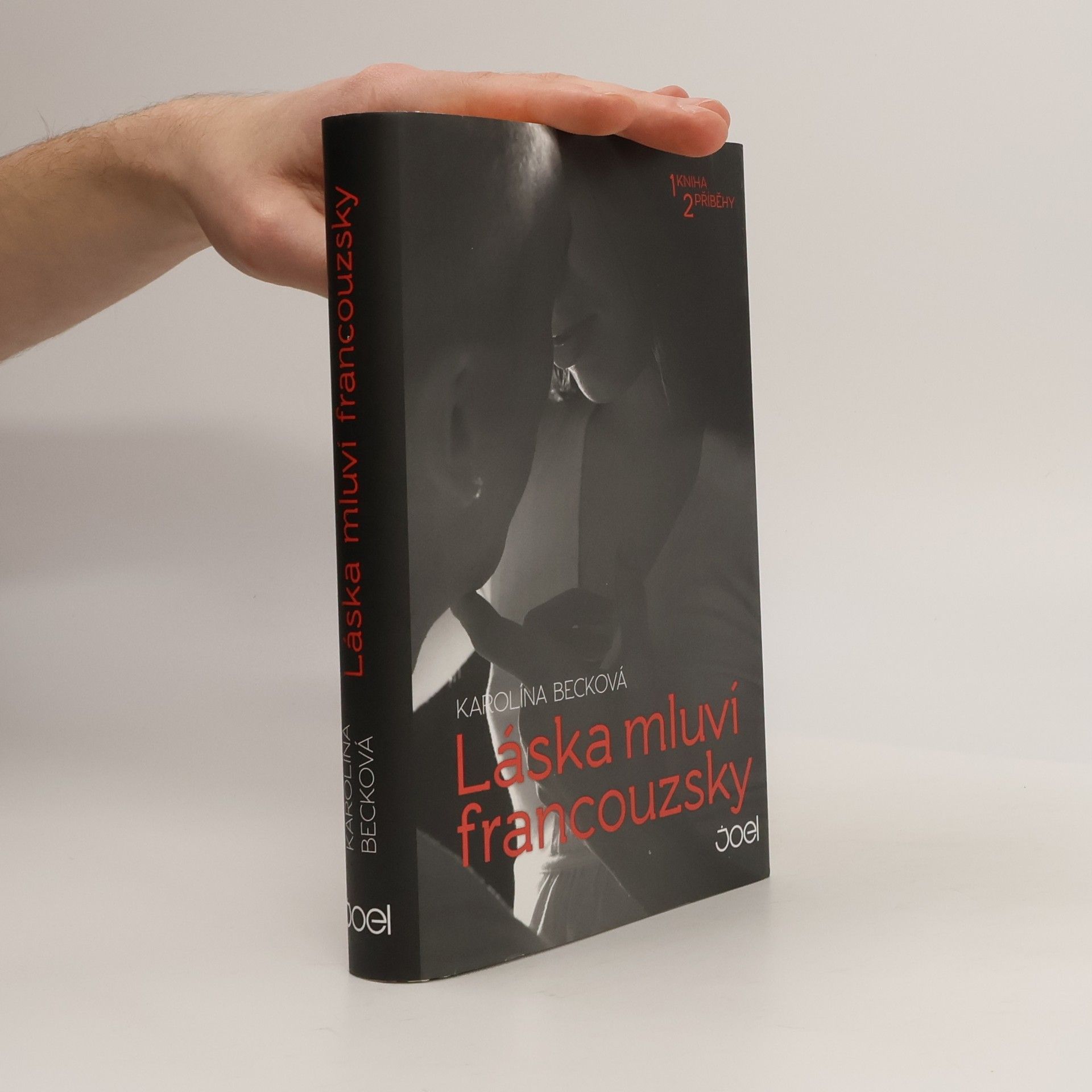 Becková Karolina Láska mluví francouzsky