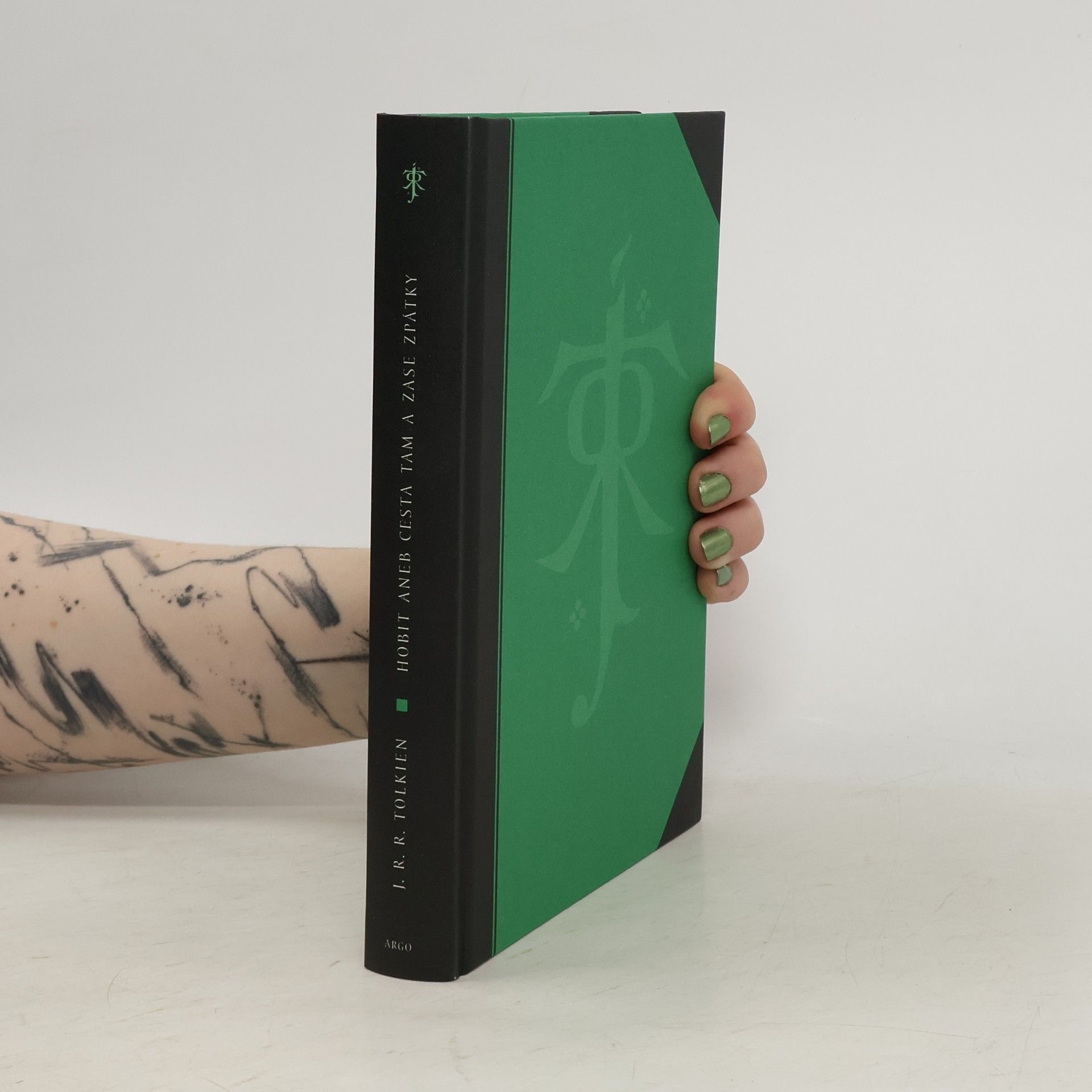 John Ronald Reuel Tolkien Hobit, aneb, Cesta tam a zase zpátky