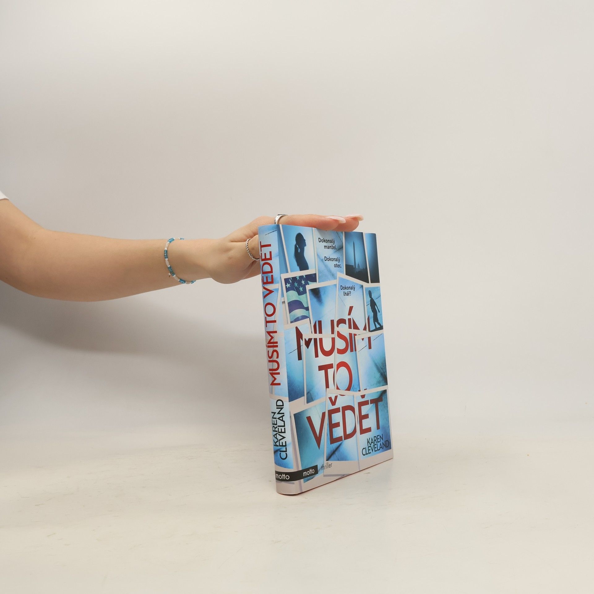 Karen Cleveland Musím to vědět