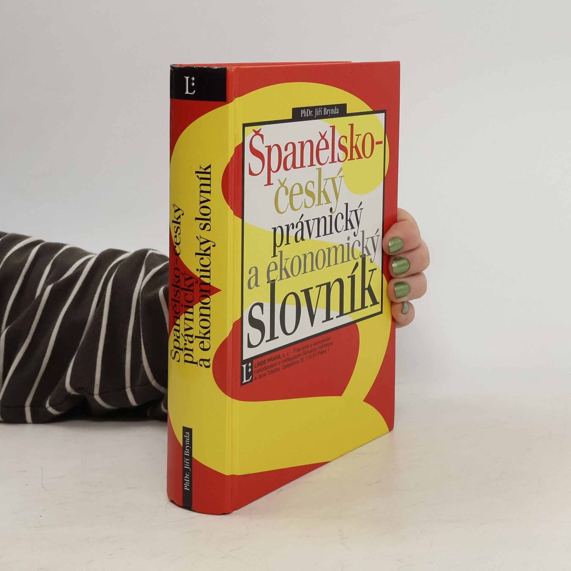 Jiří Brynda Španělsko-český právnický a ekonomický slovník