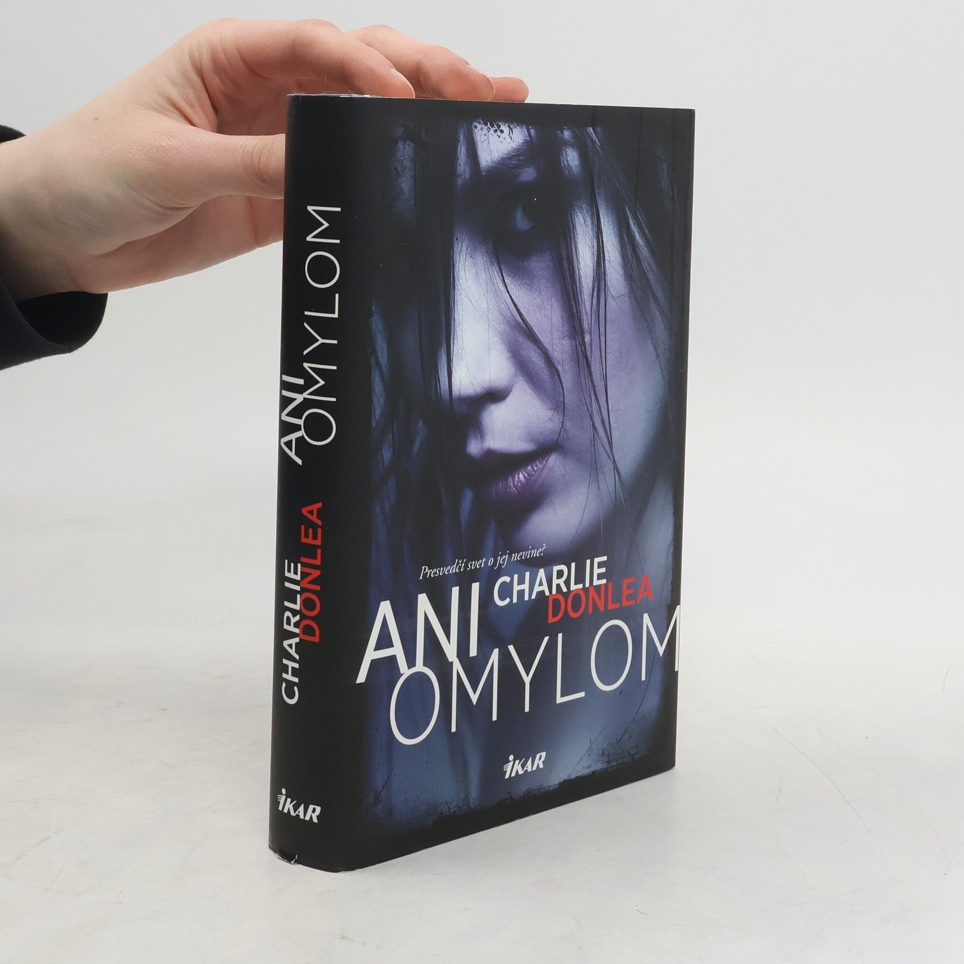 Charlie Donlea Ani omylom