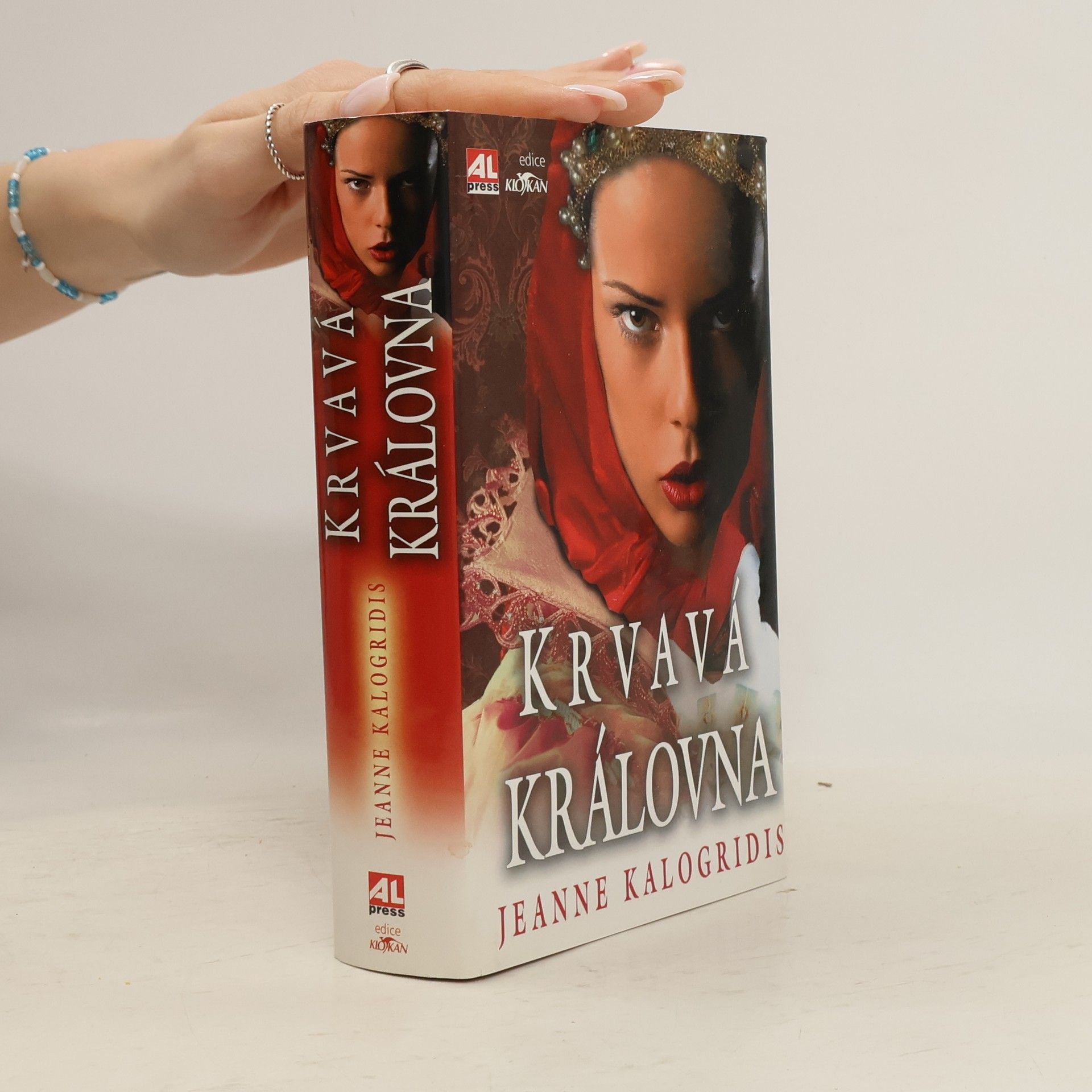 Jeanne Kalogridis Krvavá královna