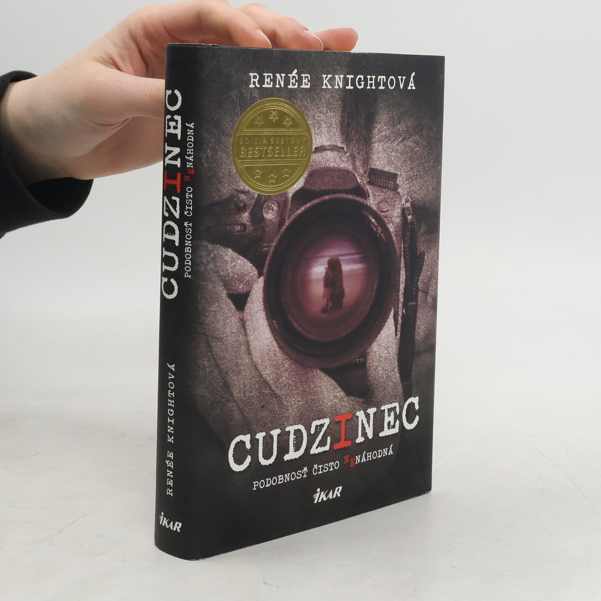 Renée Knight Cudzinec – Podobnosť čisto nenáhodná