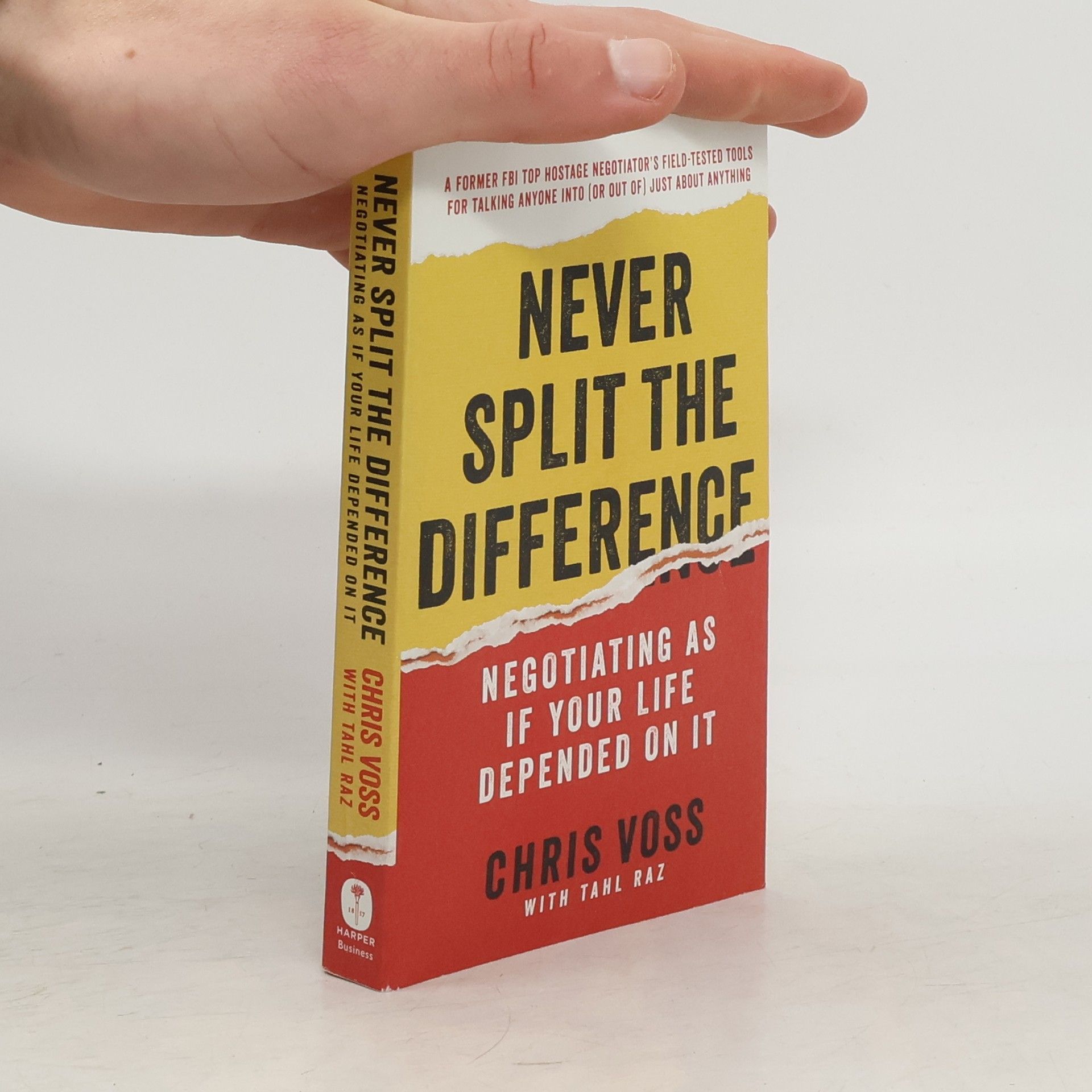 Christopher Voss Never split the difference