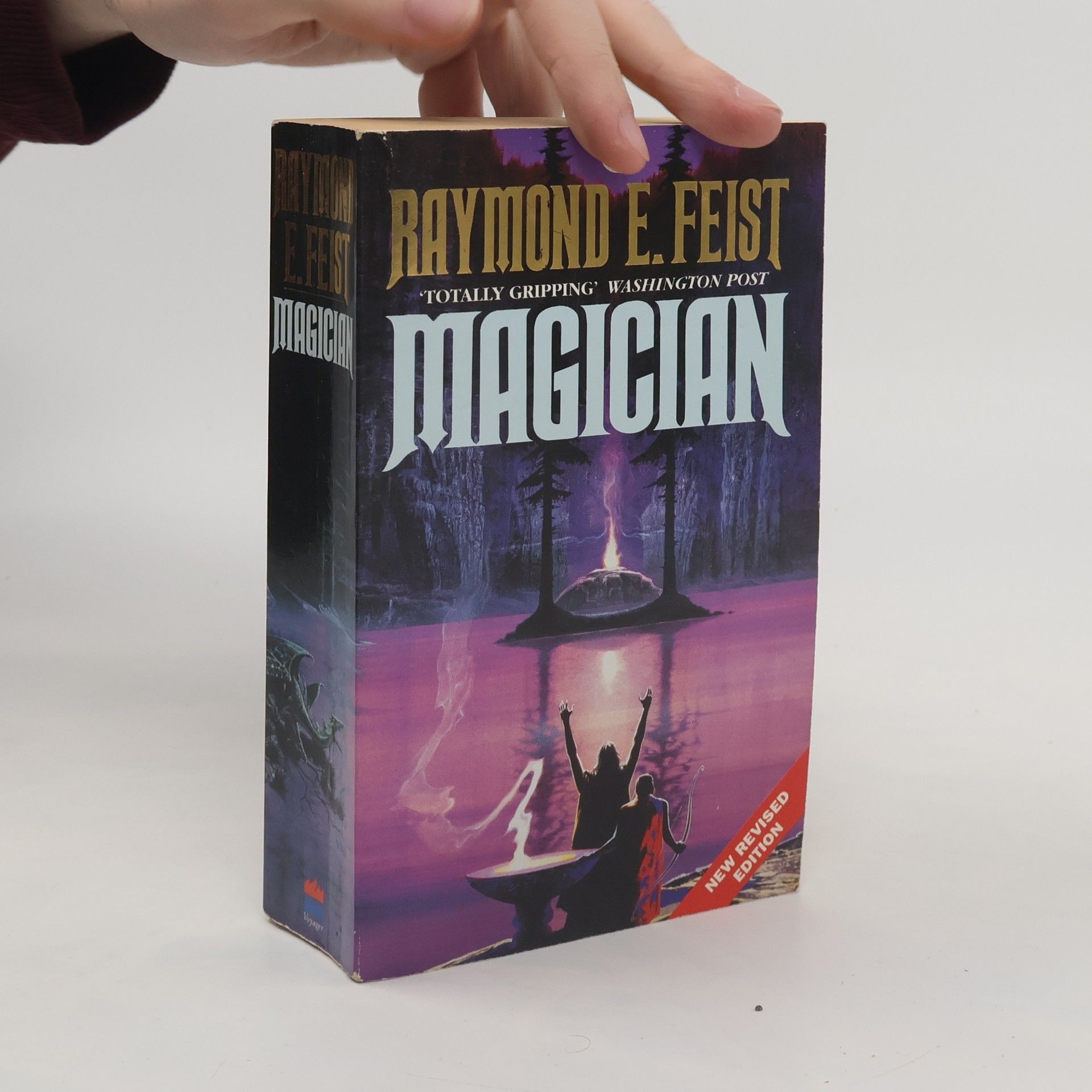 Raymond Elias Feist Magician
