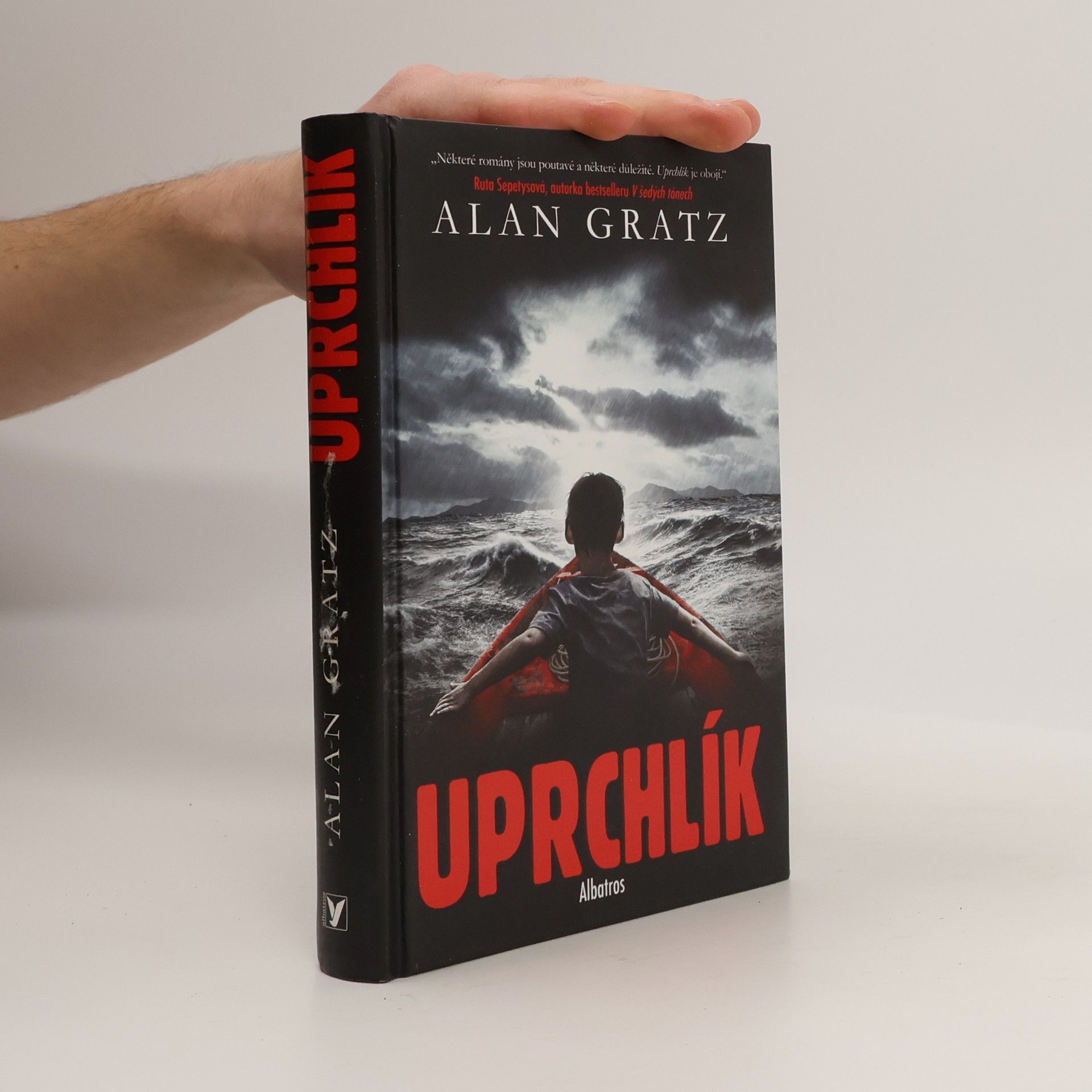 Alan Gratz Uprchlík