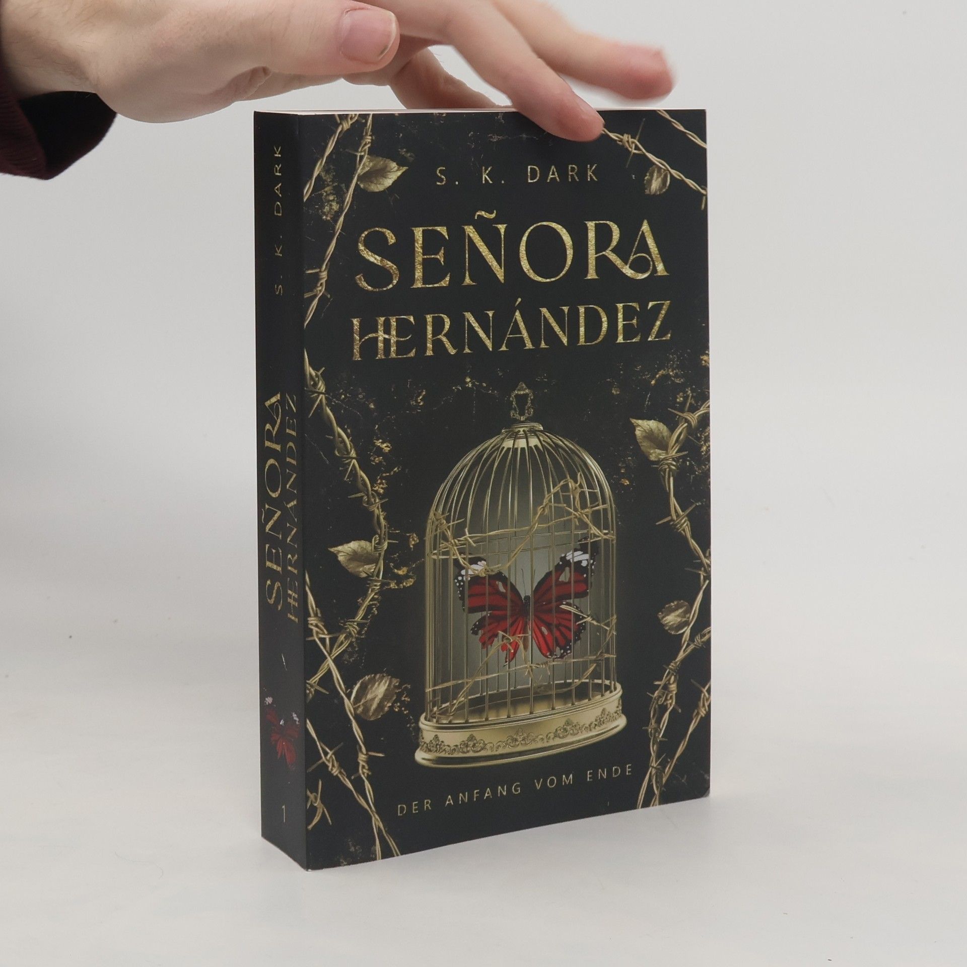 S.K. Dark Señora Hernández