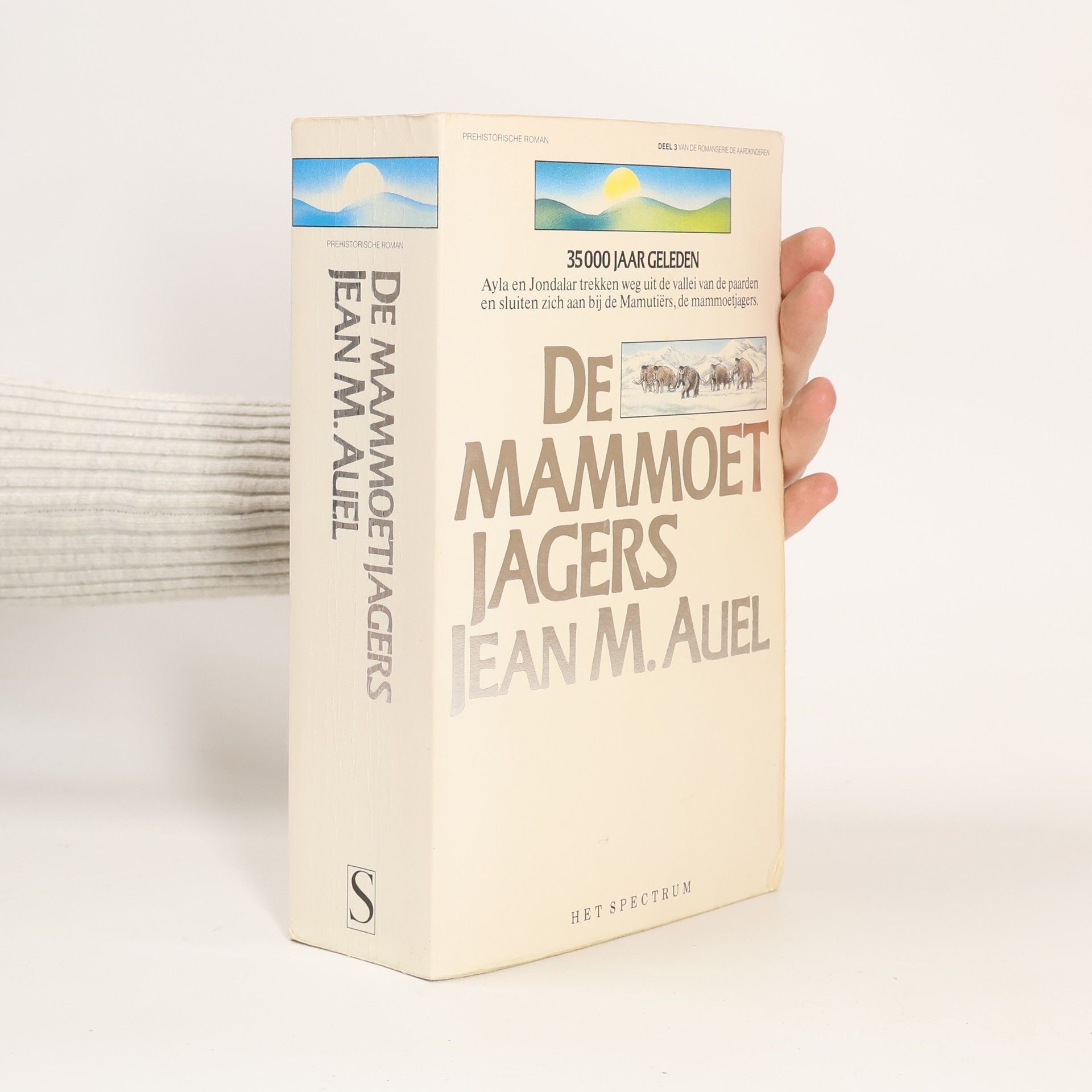 Jean M. Auel De mammoetjagers