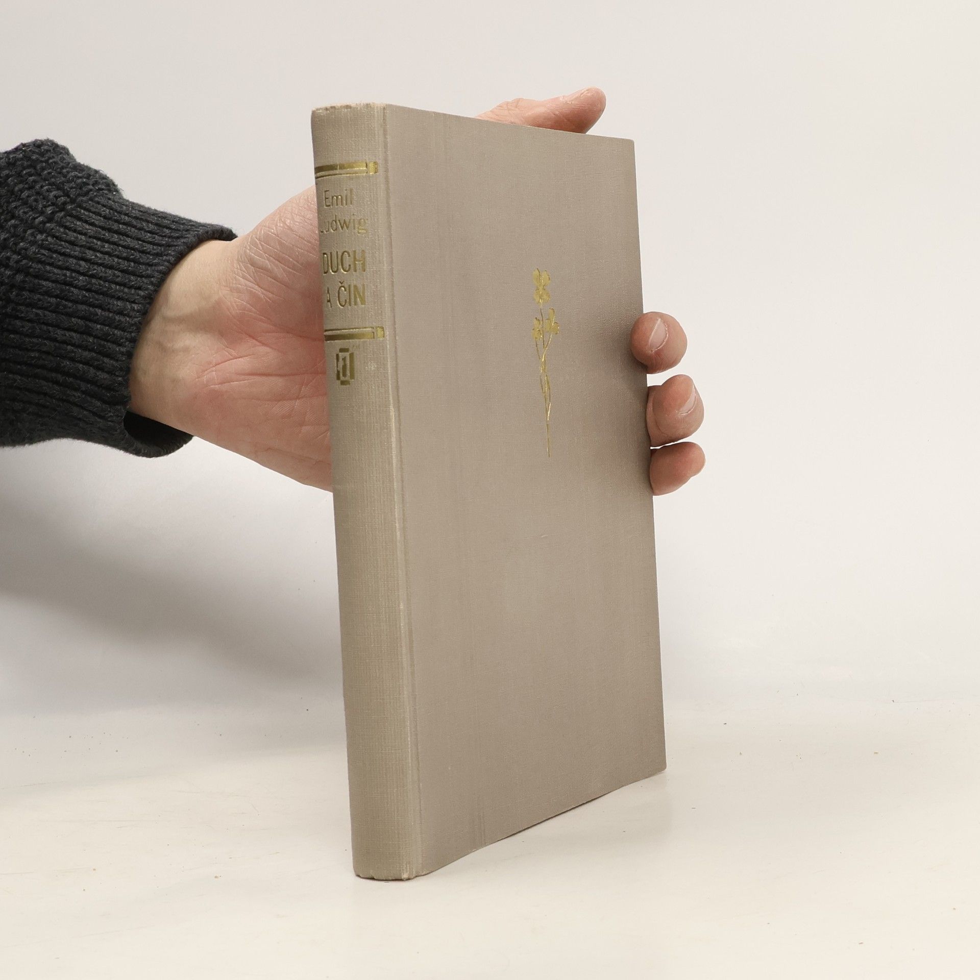 Emil Ludwig Duch a čin