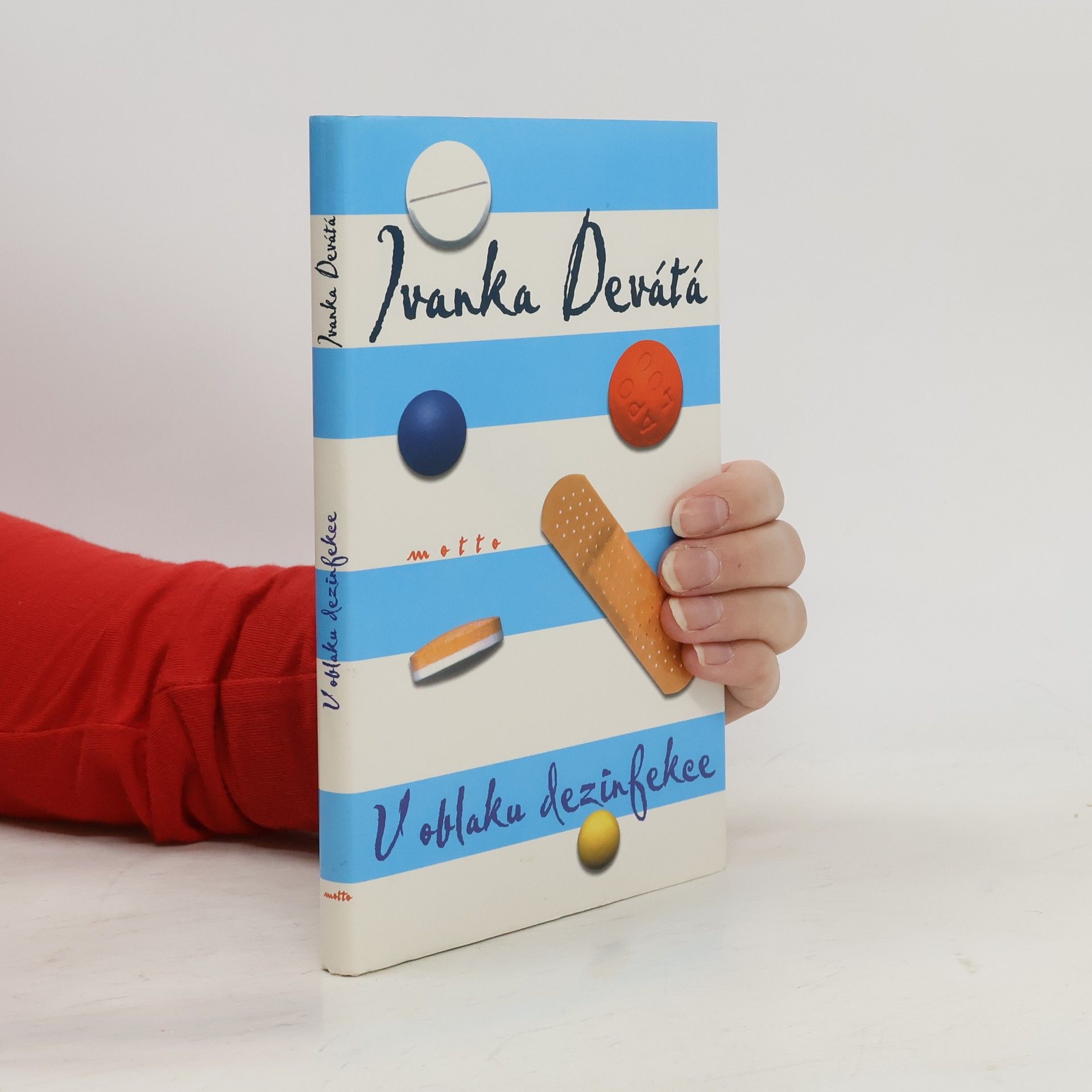 Ivanka Devátá V oblaku dezinfekce