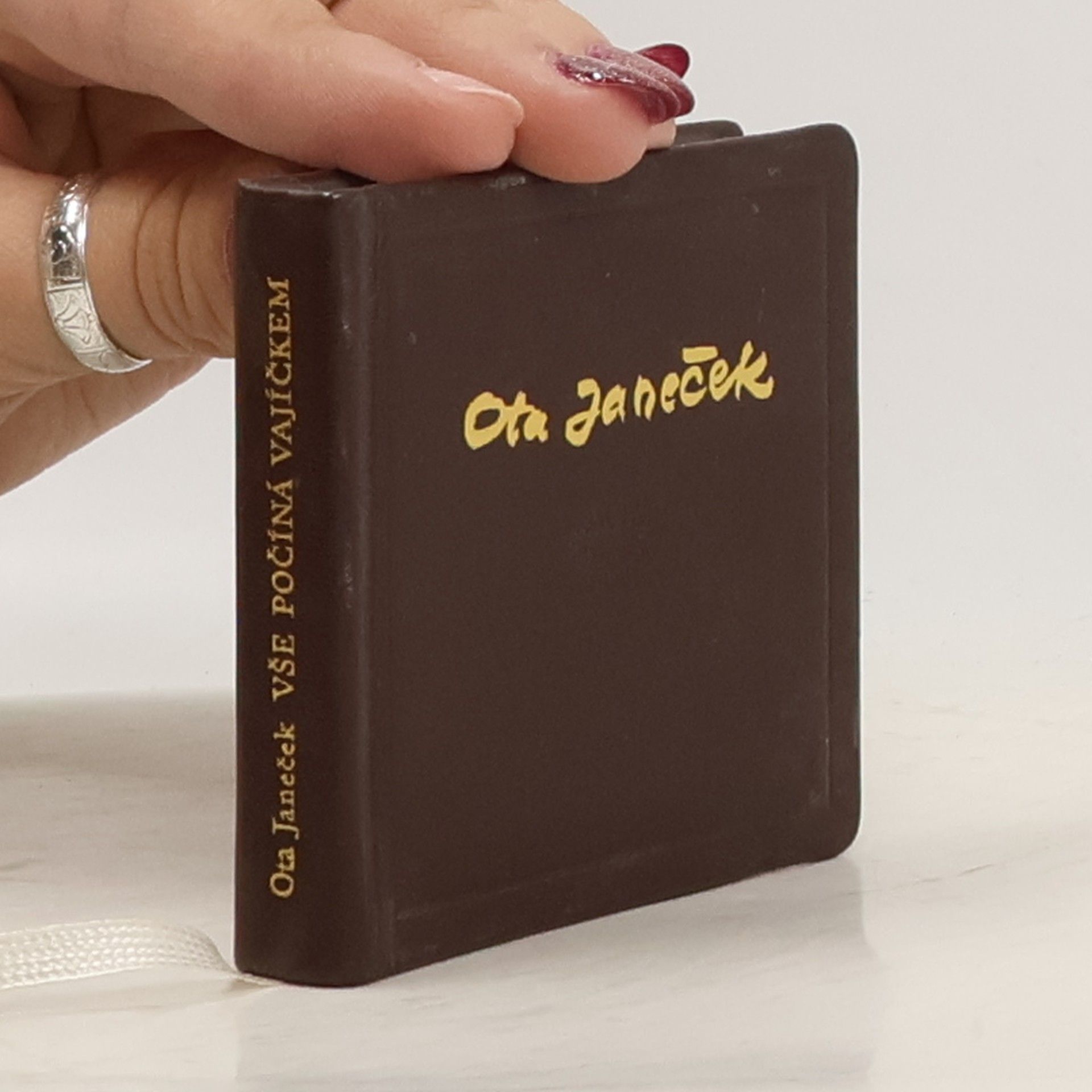 Ota Janeček Vše počíná vajíčkem