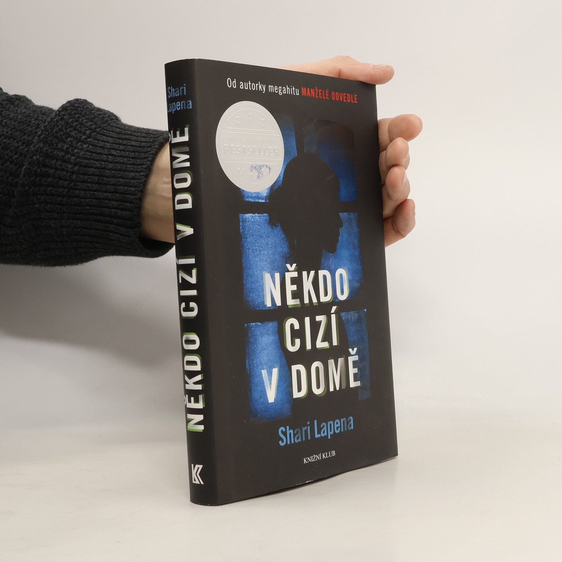Shari Lapena Někdo cizí v domě