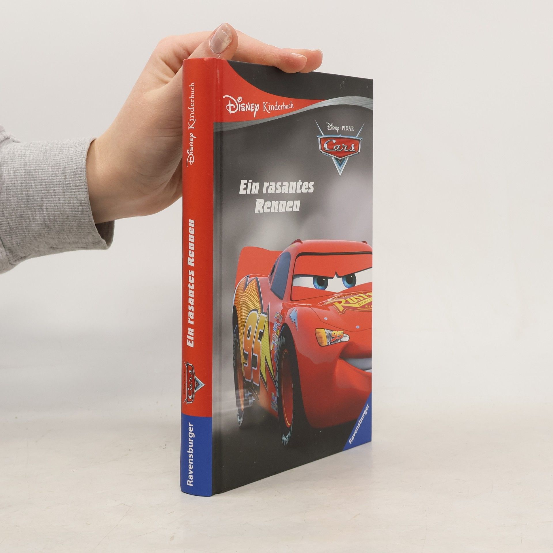 Various authors Cars. Ein rasantes Rennen