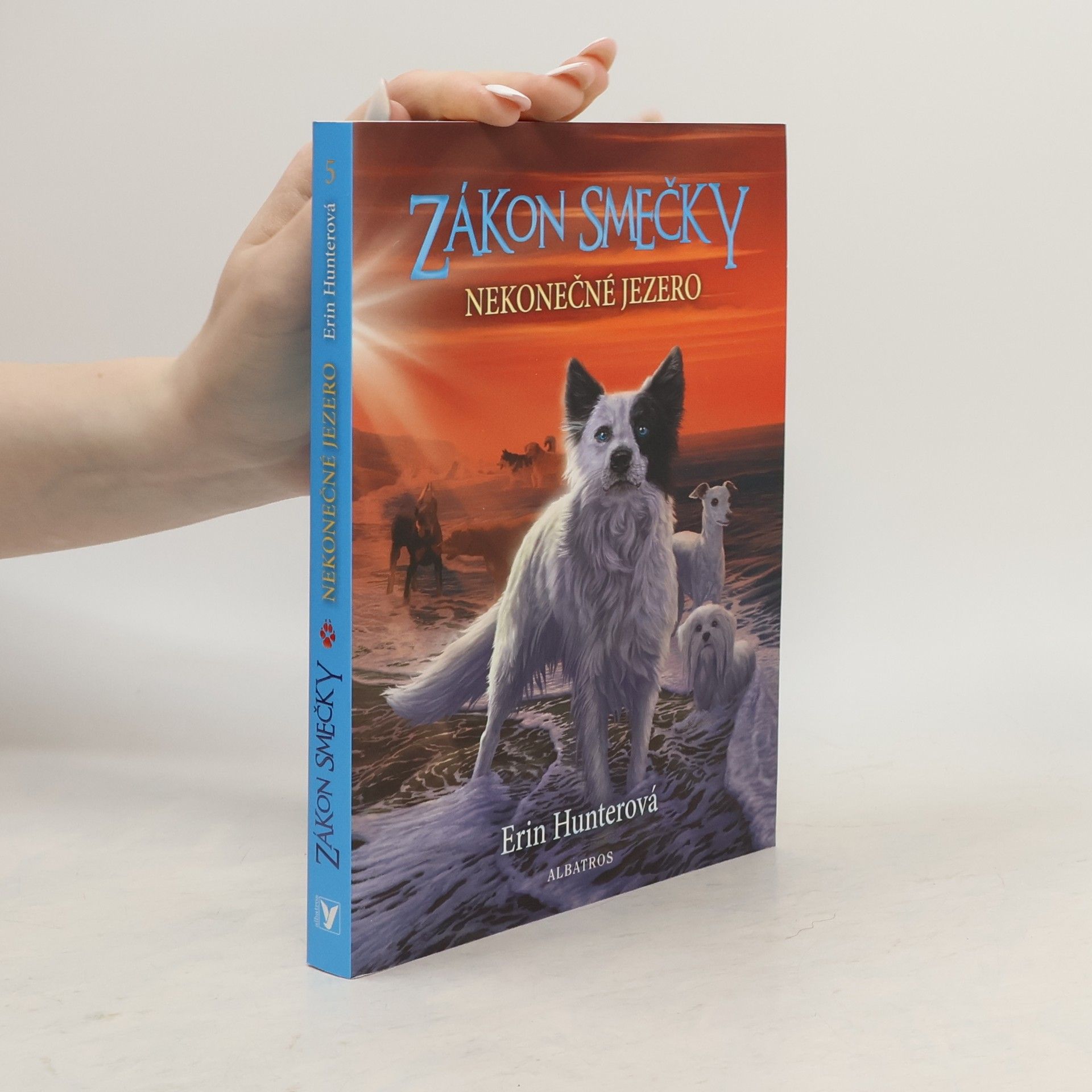 Erin Hunter Nekonečné jezero. Zákon smečky