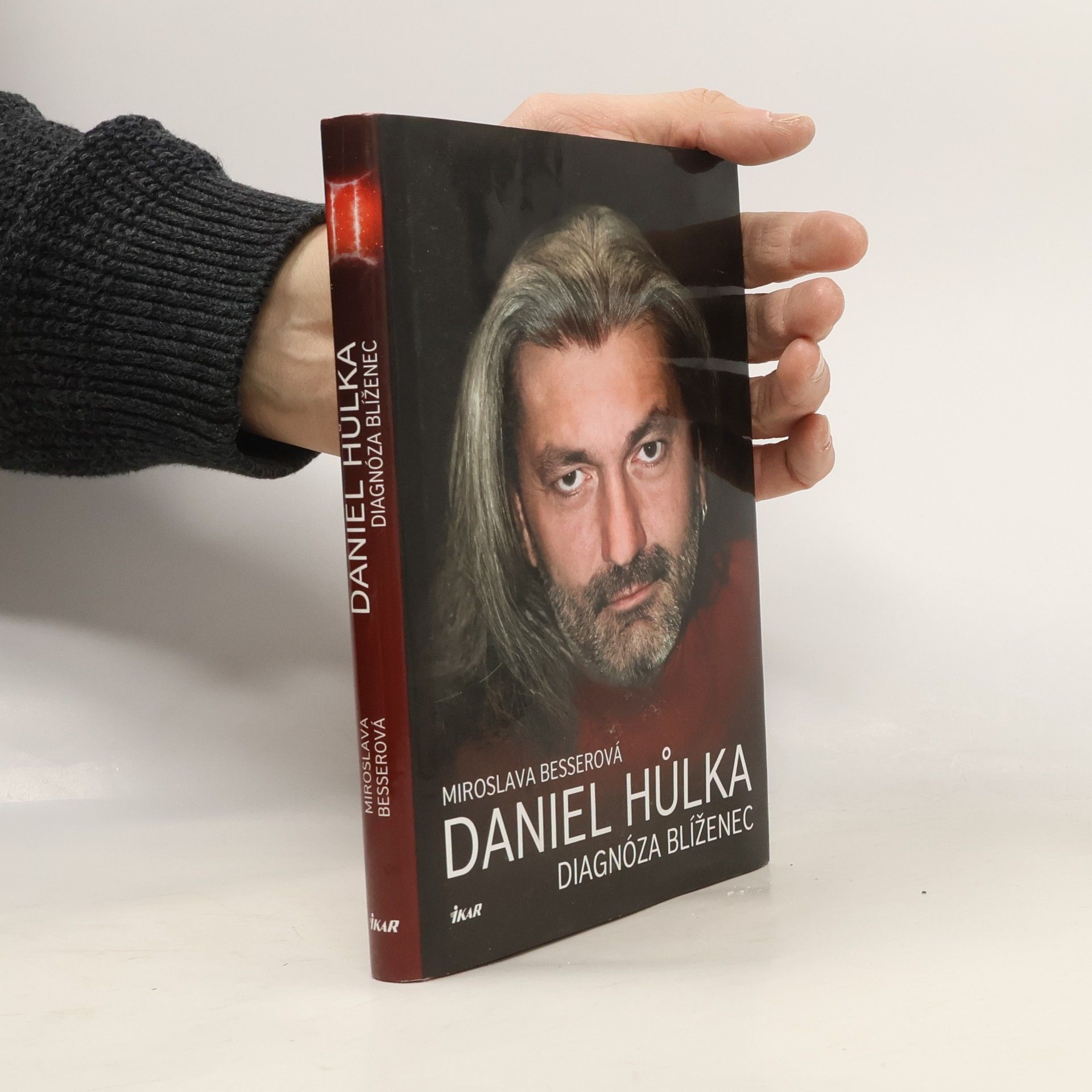 Miroslava Besserová Daniel Hůlka. Diagnóza blíženec