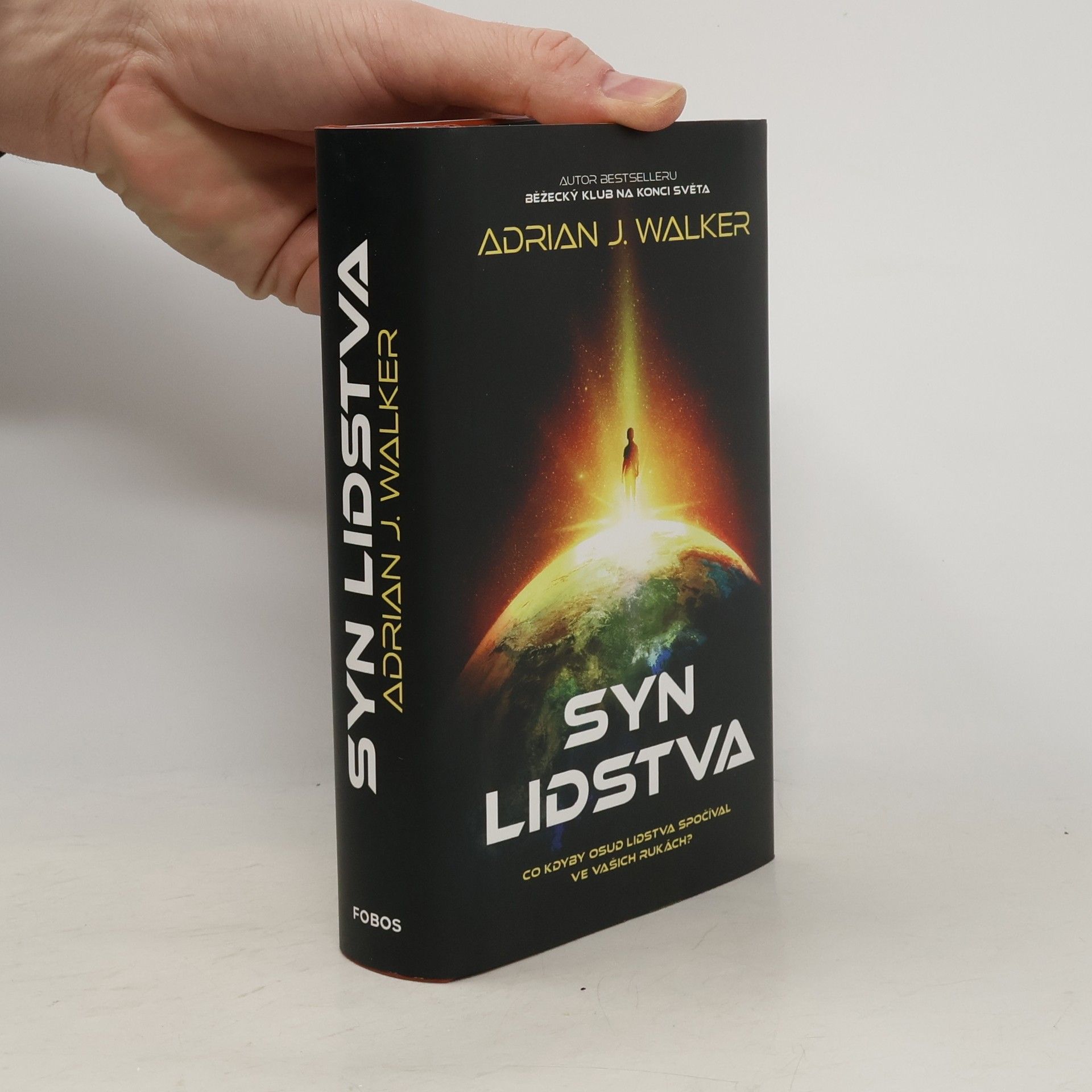 Adrian J. Walker Syn lidstva